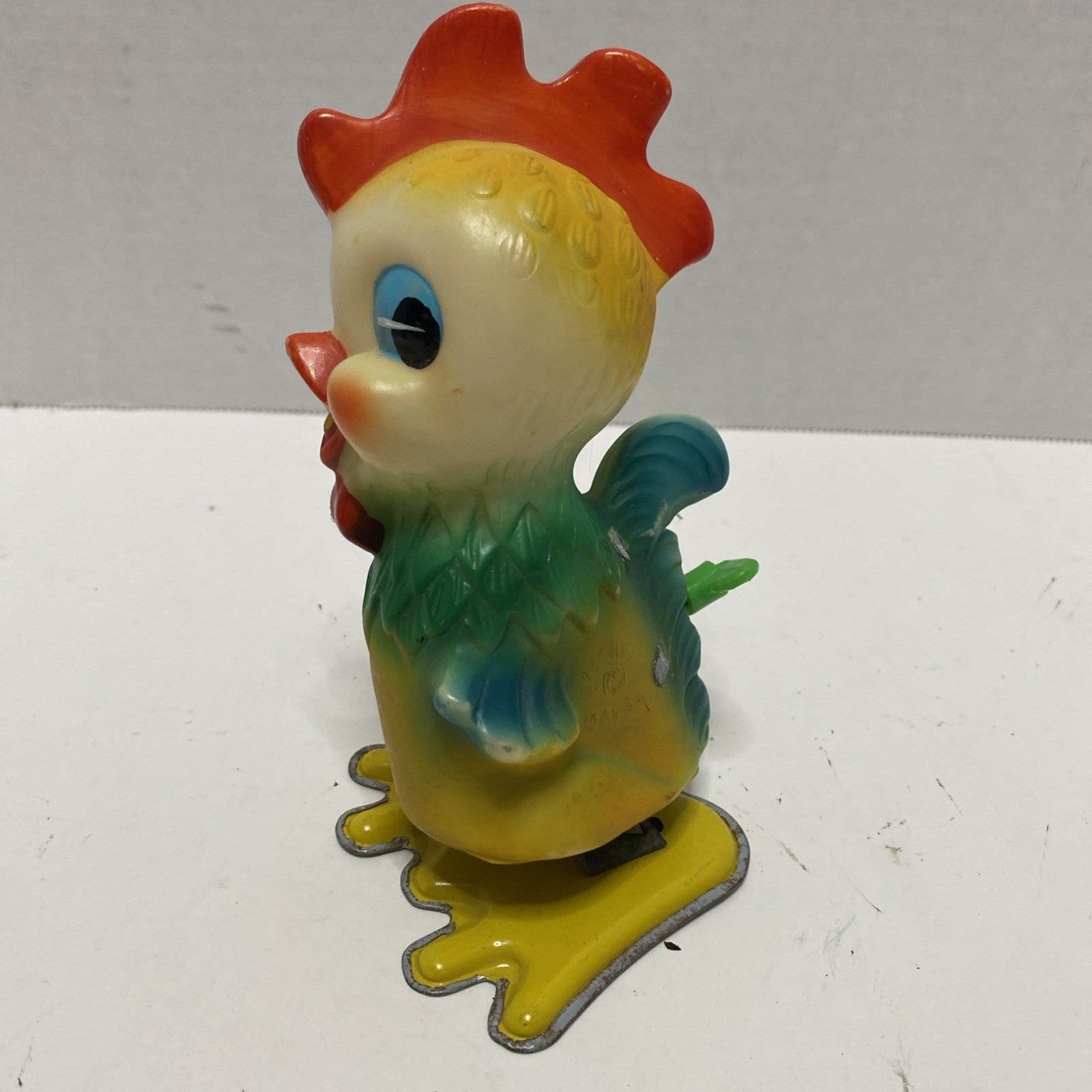 VERY RARE EASTER UNLIMITED, INC MADE IN JAPAN HAND PAINTED TIN TOY CHICKEN!