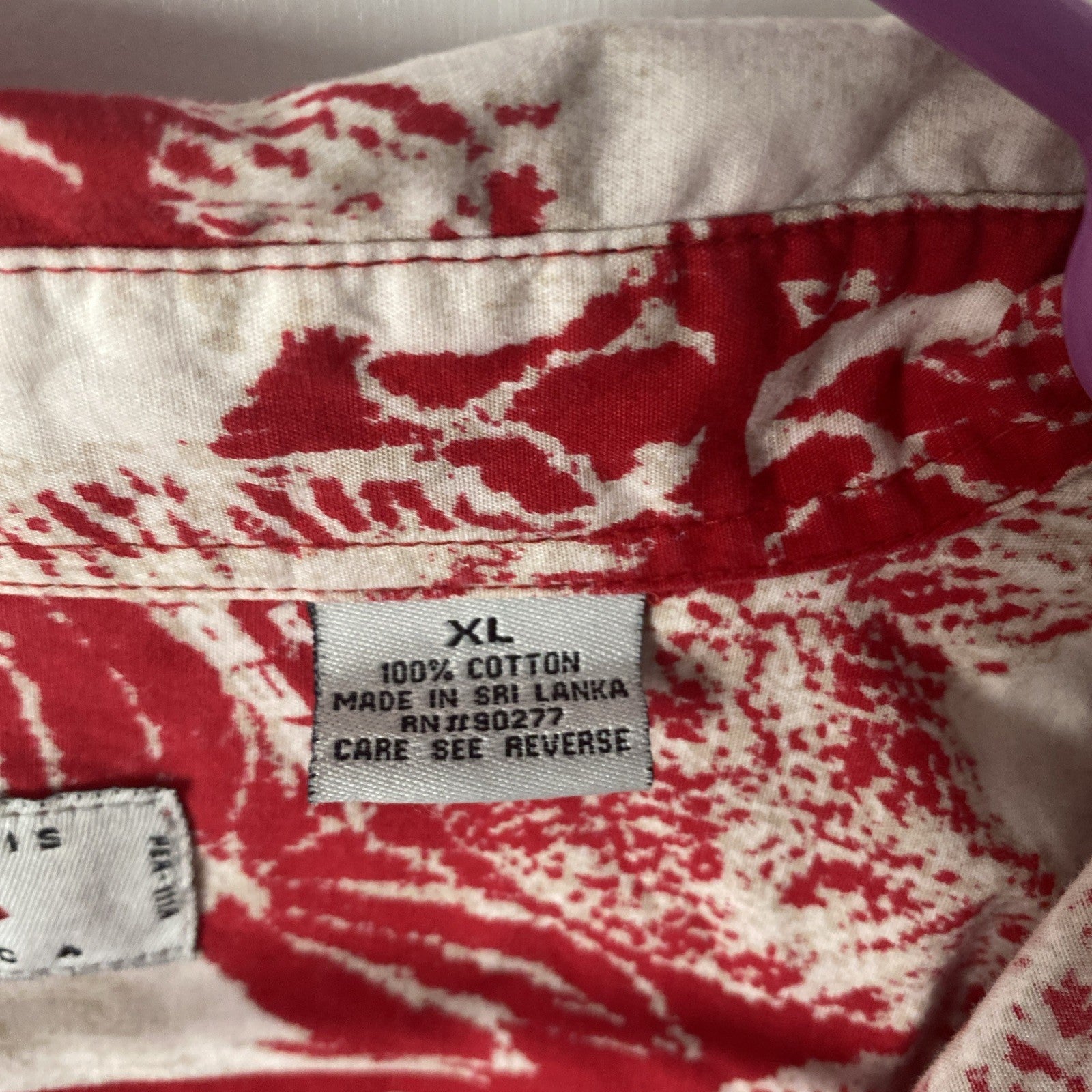 Perry Ellis extra large button-down short sleeve men’s shirt red and white Hawai