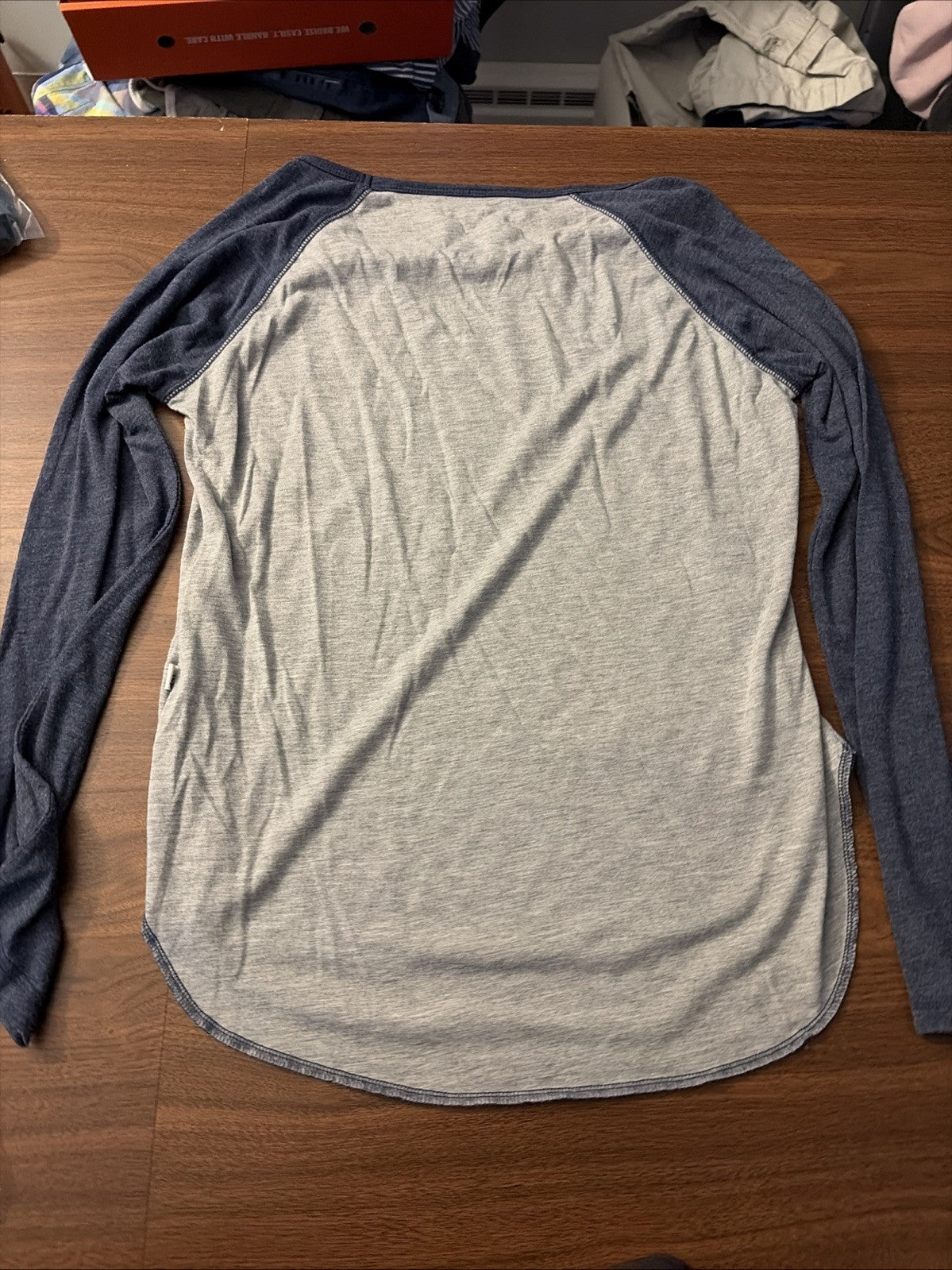 Touched By Alyssa Milano Women’s Medium Long Sleeve Tee MLB Detroit Tigers