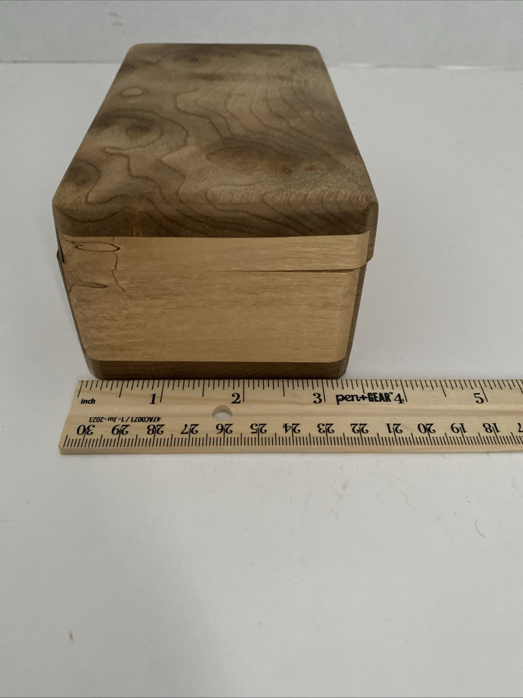 Elegant Wooden Box With Lid. Trinket Or Jewelry. 6 “ X 3.5 “ X 2 1/2”