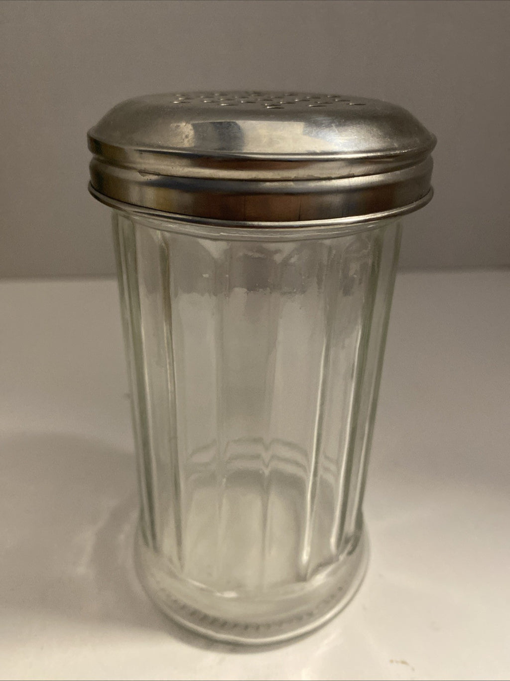 Glass Cheese Shaker - w/Secure Metal Lid, Spice Jar, Bars, Restaurants, Pizzeria
