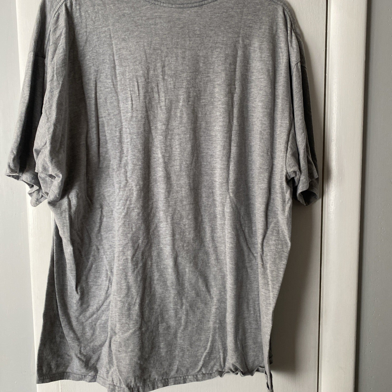 Minnie mouse gray short sleeve shirt extr￼ large Disney
