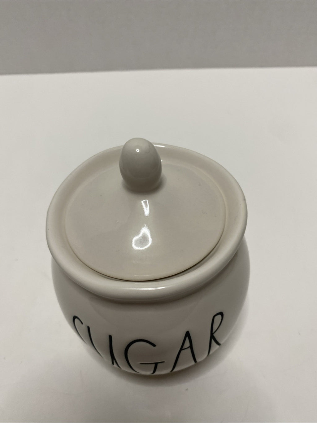 Rae Dunn Sugar Bowl "Sugar" with lid Approx. 4" tall warm white