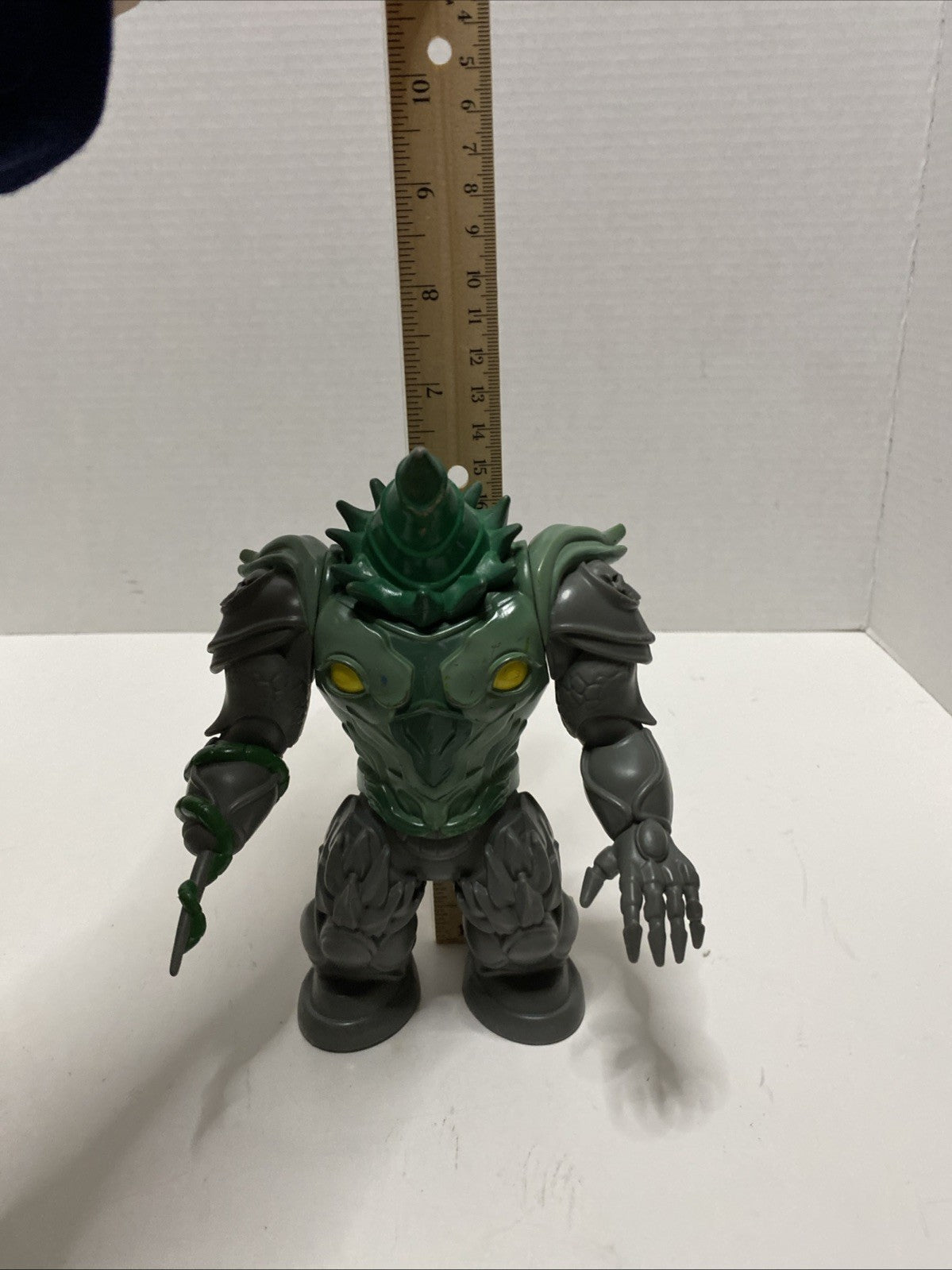 Power Rangers Dino Fury Battle Attackers Shockhorn  7" Action Figure