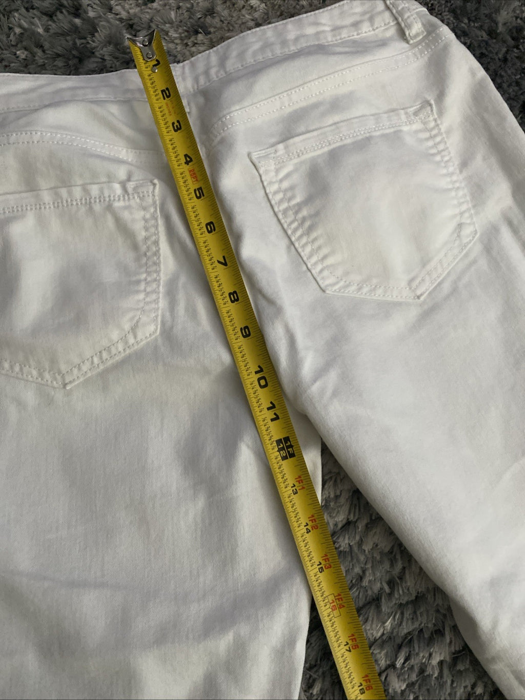 Apt. 9 Womens Size 4 Mid Rise Capri Light Wash White Denim Jeans