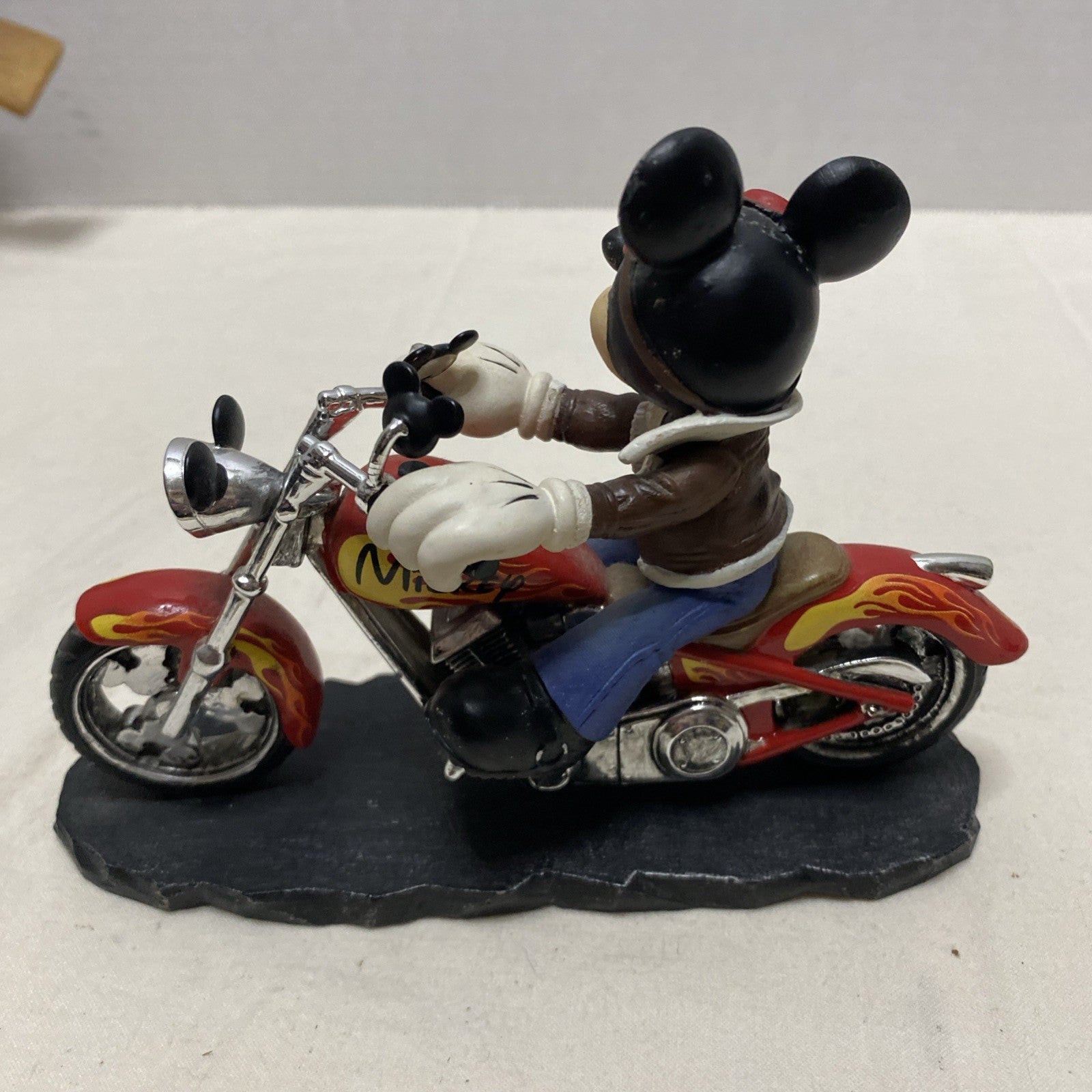 Disney's Mickey and Friends Fun on the Open Road "Leader of the Pack"