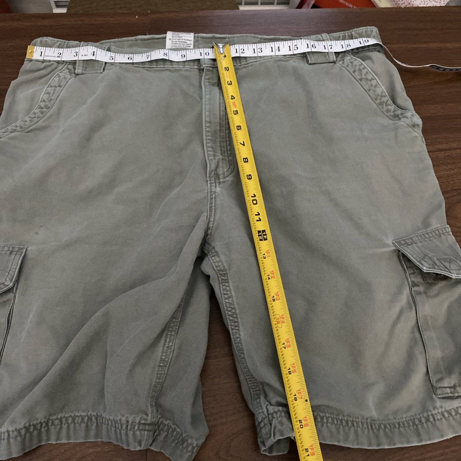 Carhartt Men's Relaxed Fit Cargo Shorts Size 40 Inseam 9" 102514-232 Free Ship ✨