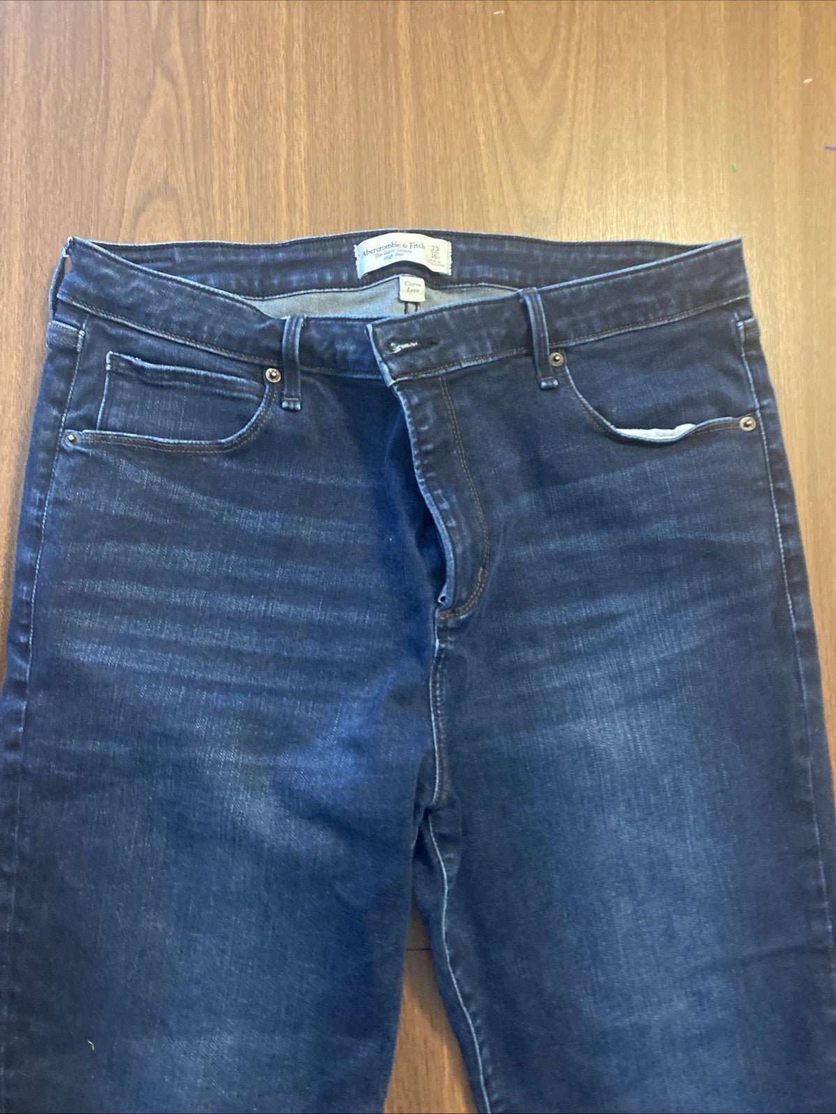 Abercrombie and Fitch women’s curb love 33 16 R jeans super skinny high-rise