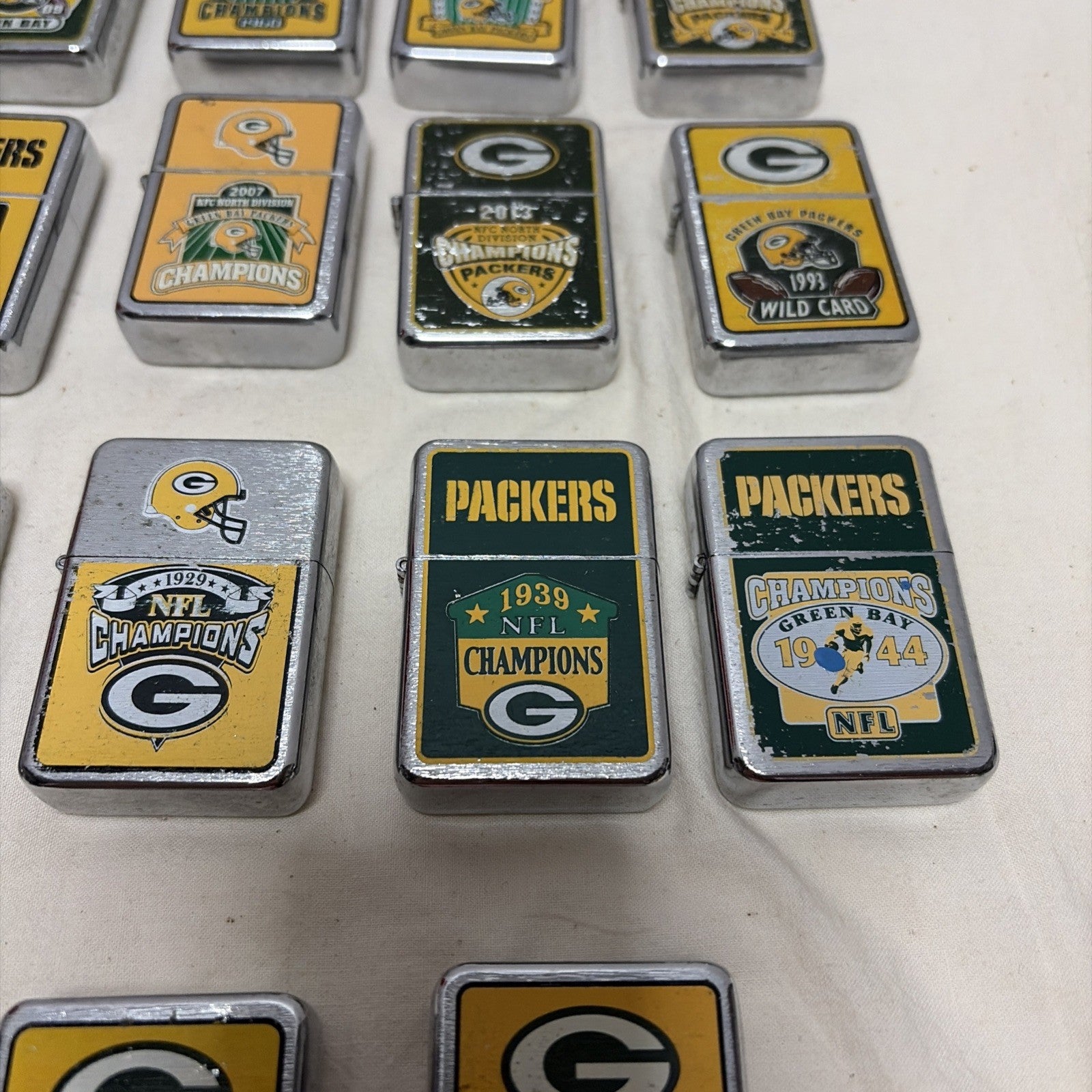 Lot 19 Danbury Mint Green Bay Packers Lighters NFL See Pic For Details