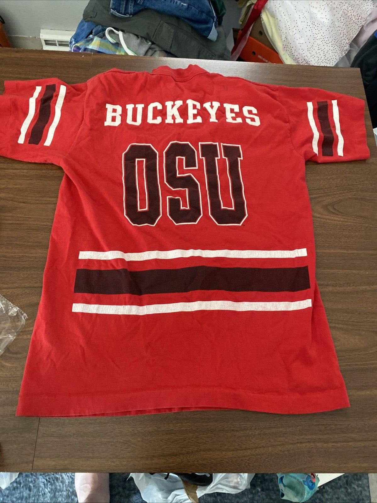 Ohio State buckeye T-shirt unisex size Large pictures for measurements