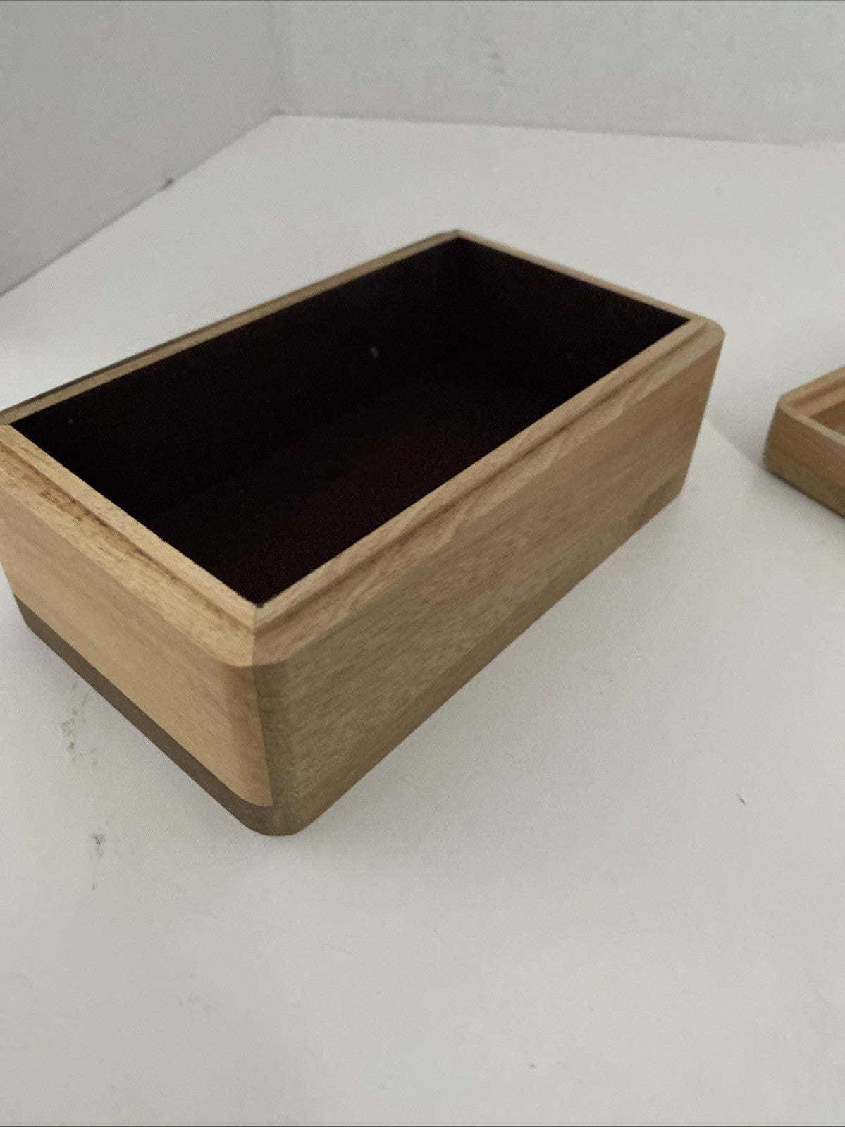 Elegant Wooden Box With Lid. Trinket Or Jewelry. 6 “ X 3.5 “ X 2 1/2”