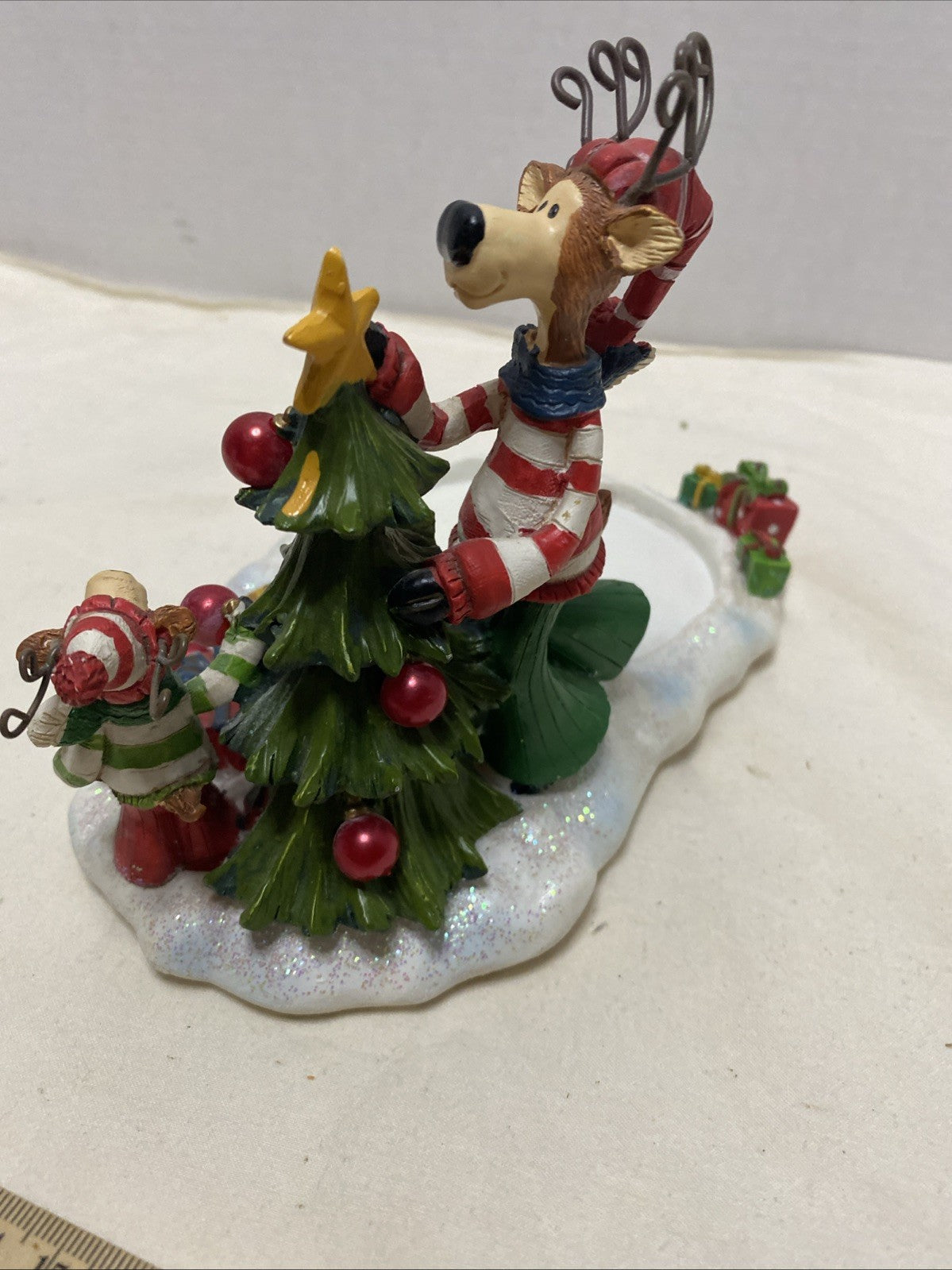 Yankee Large Jar Candle Holder Reindeer Trimming the Xmas Tree 2011 Collectible
