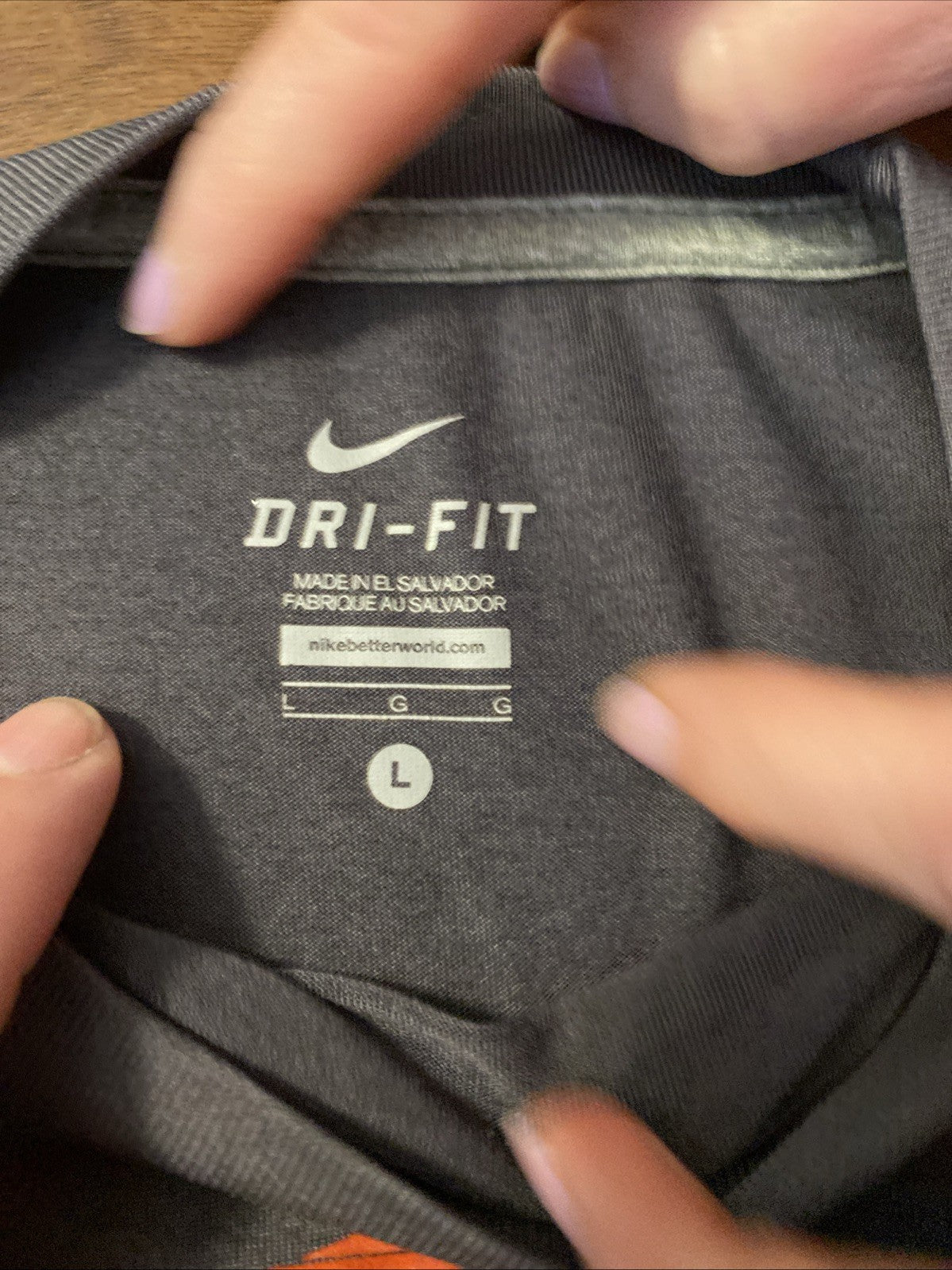 Nike dri fit Tee Unisex Size L Short sleeve T-shirt Athletic Tee