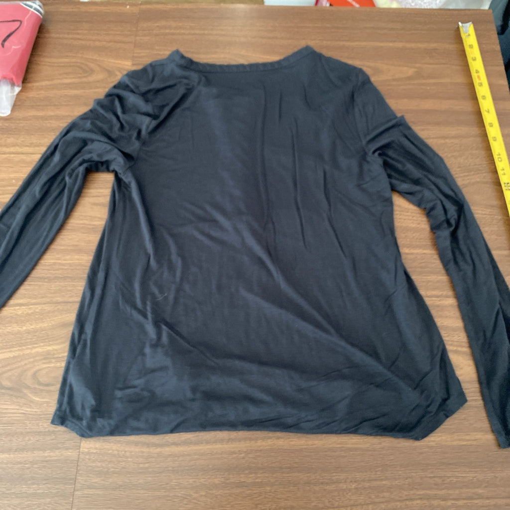 Soft and sexy women’s medium longsleeve Shirt  black