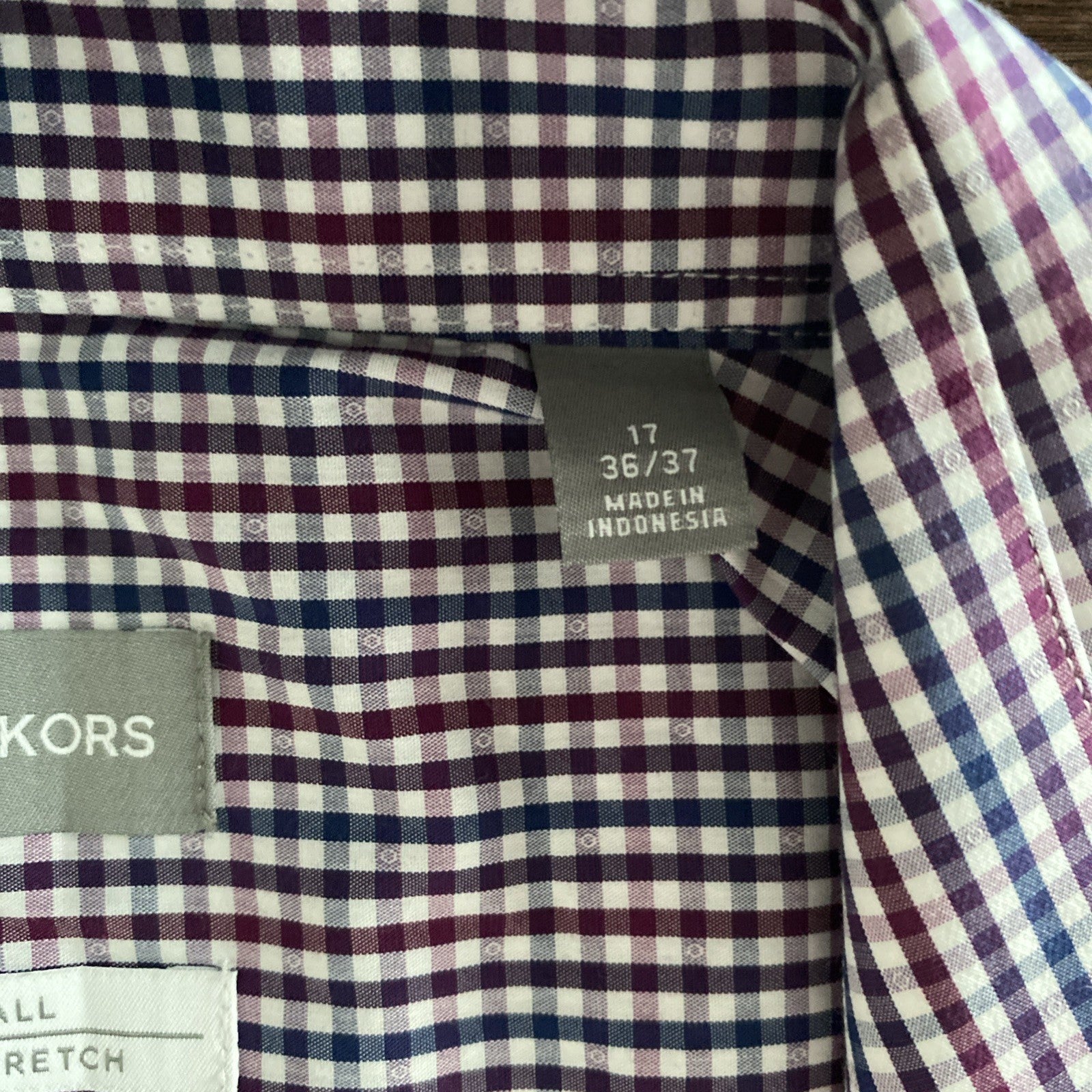 Michael Kors Mens Shirt Small Gray plaid button down air soft stretch