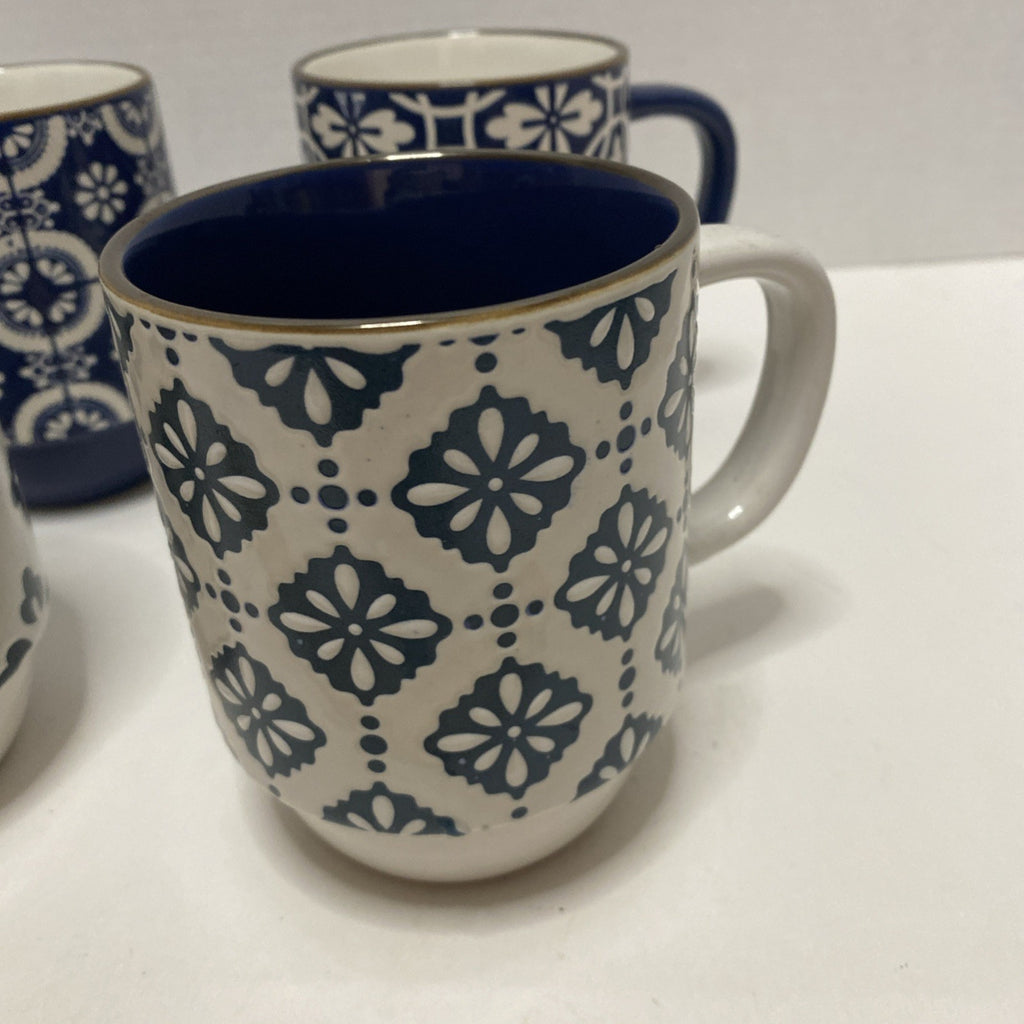 Boston Warehouse Set of 4Blue Print on White Stackable Coffee Mugs