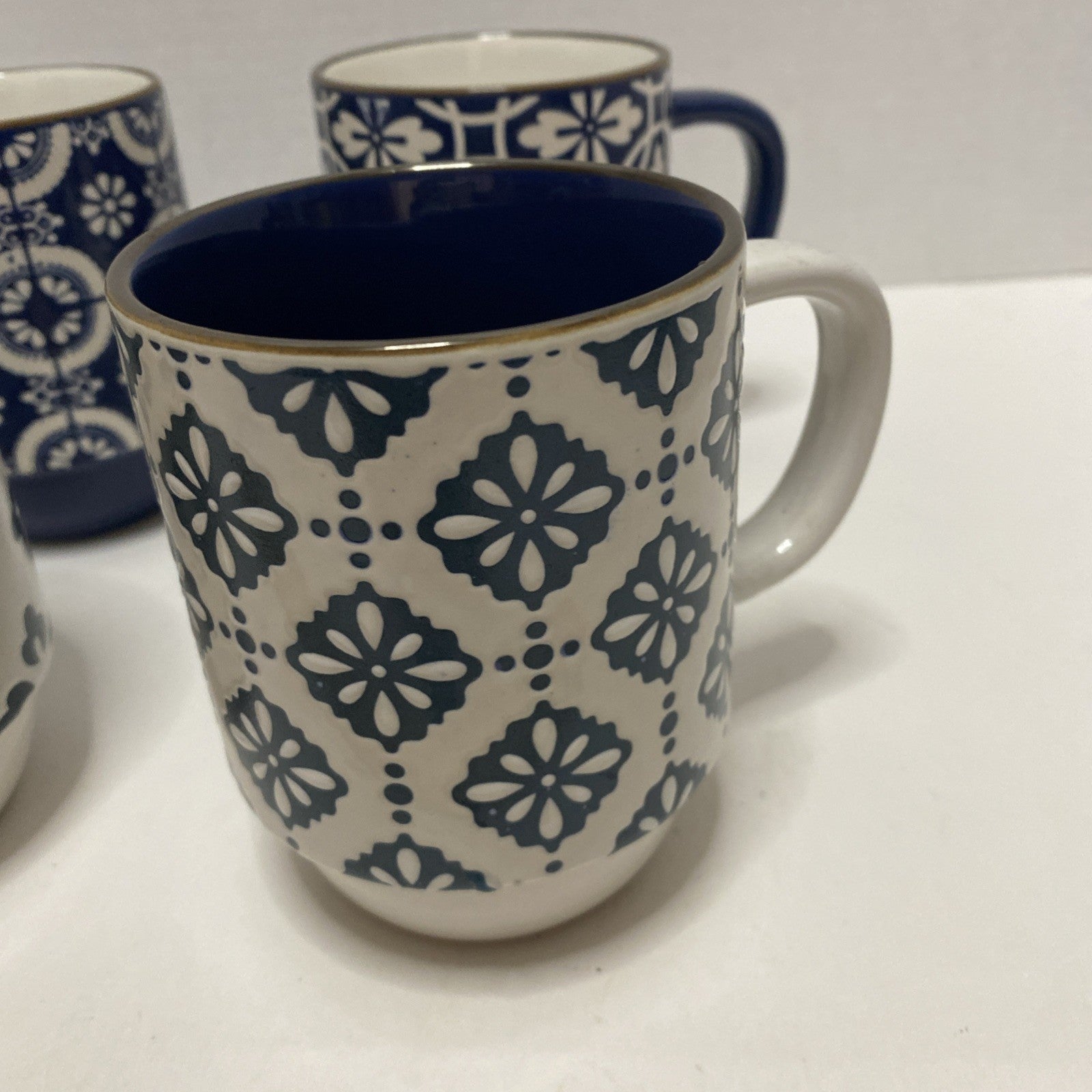 Boston Warehouse Set of 4Blue Print on White Stackable Coffee Mugs