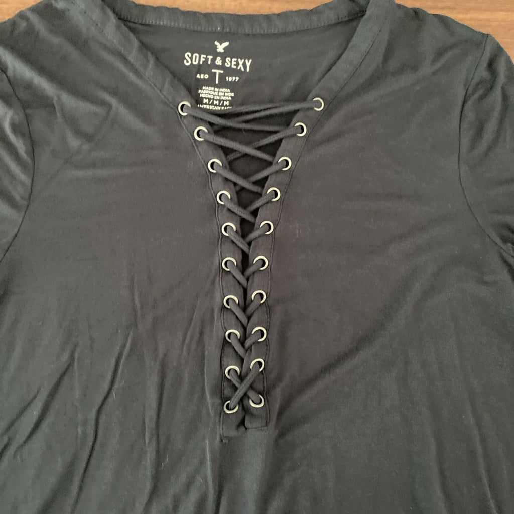 Soft and sexy women’s medium longsleeve Shirt  black