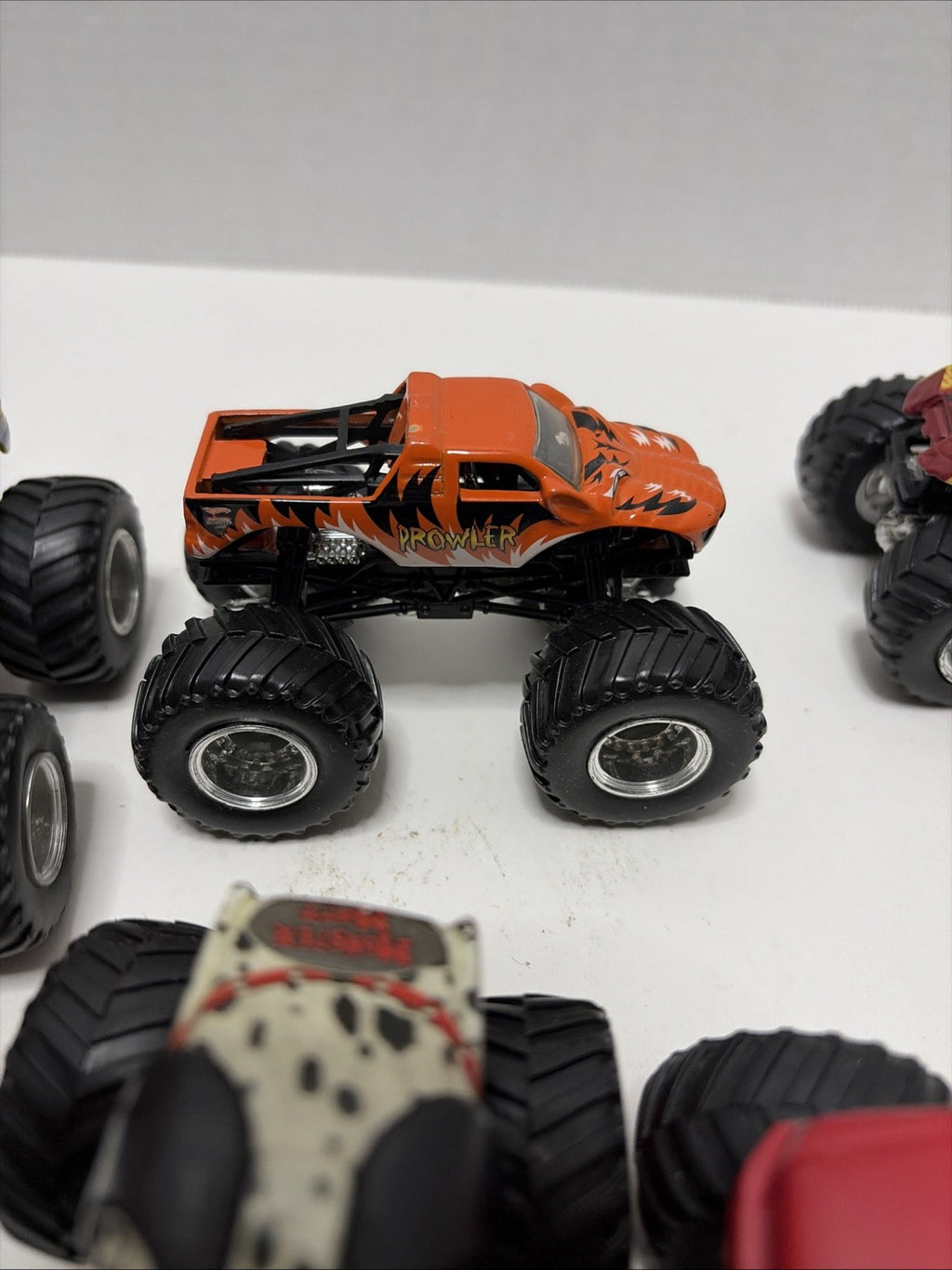 Monster Jam Lot Of 8 Diecast 1:64 Scale Monster Trucks