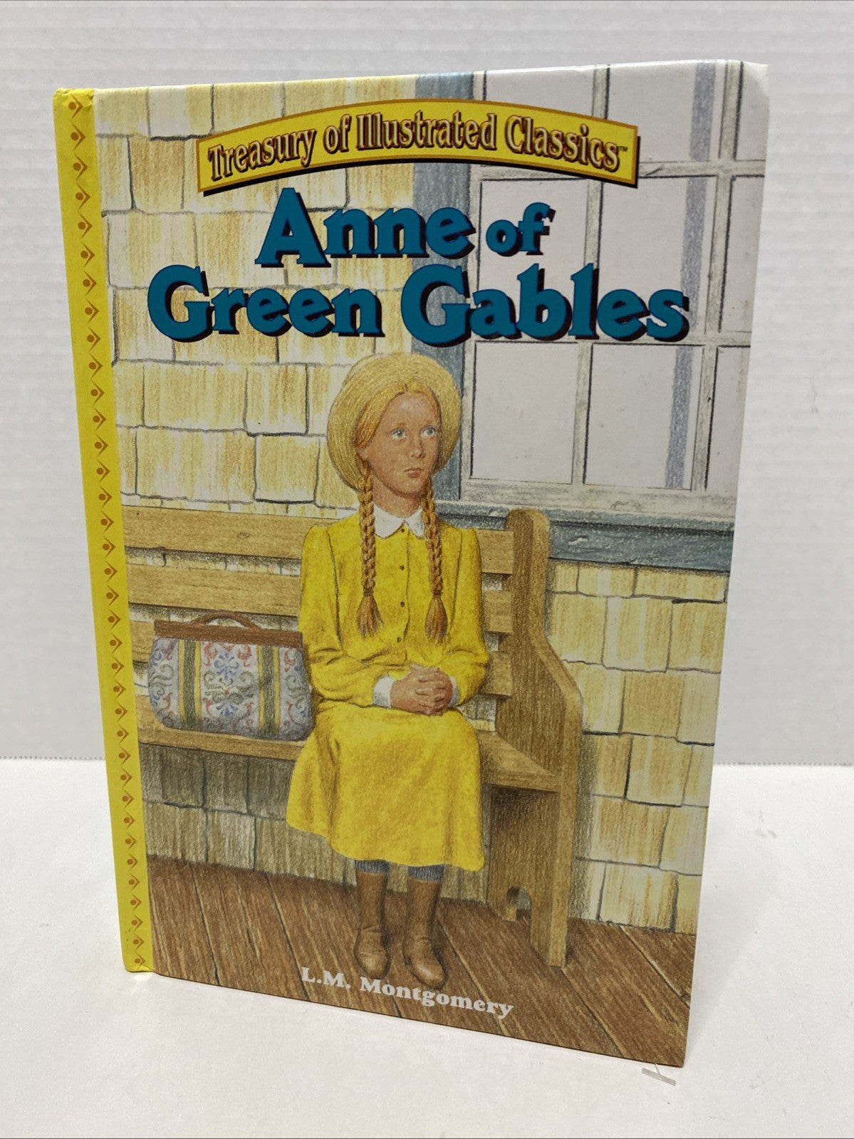 Anne of Green Gables (TREASURY OF ILLUSTRATED CLASSICS) by L. M. Montgomery HC