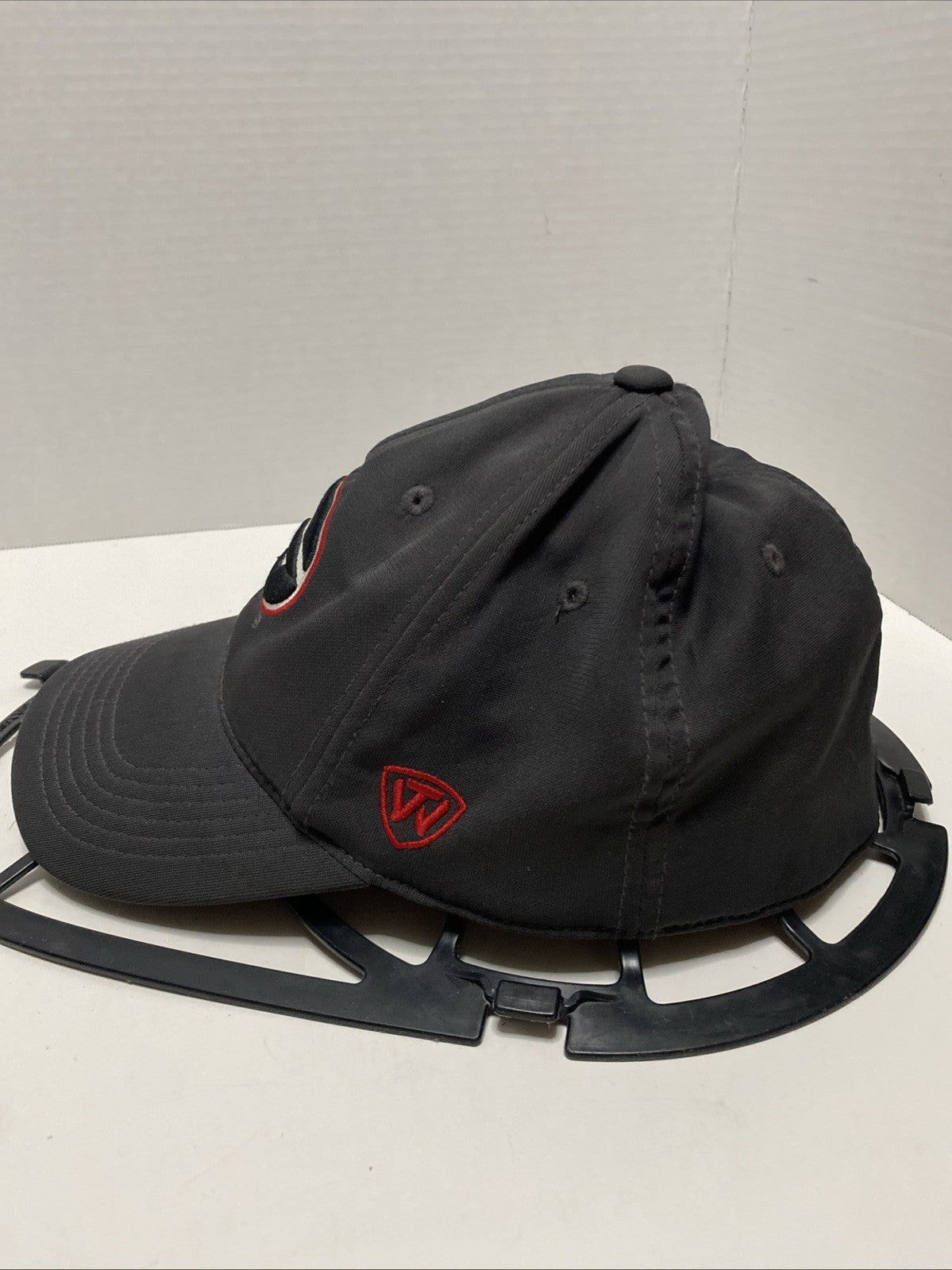 Georga Bulldogs Grey/ Red Hat Cap 6.5-6 7/8 Top of the World TowCaps One Fit