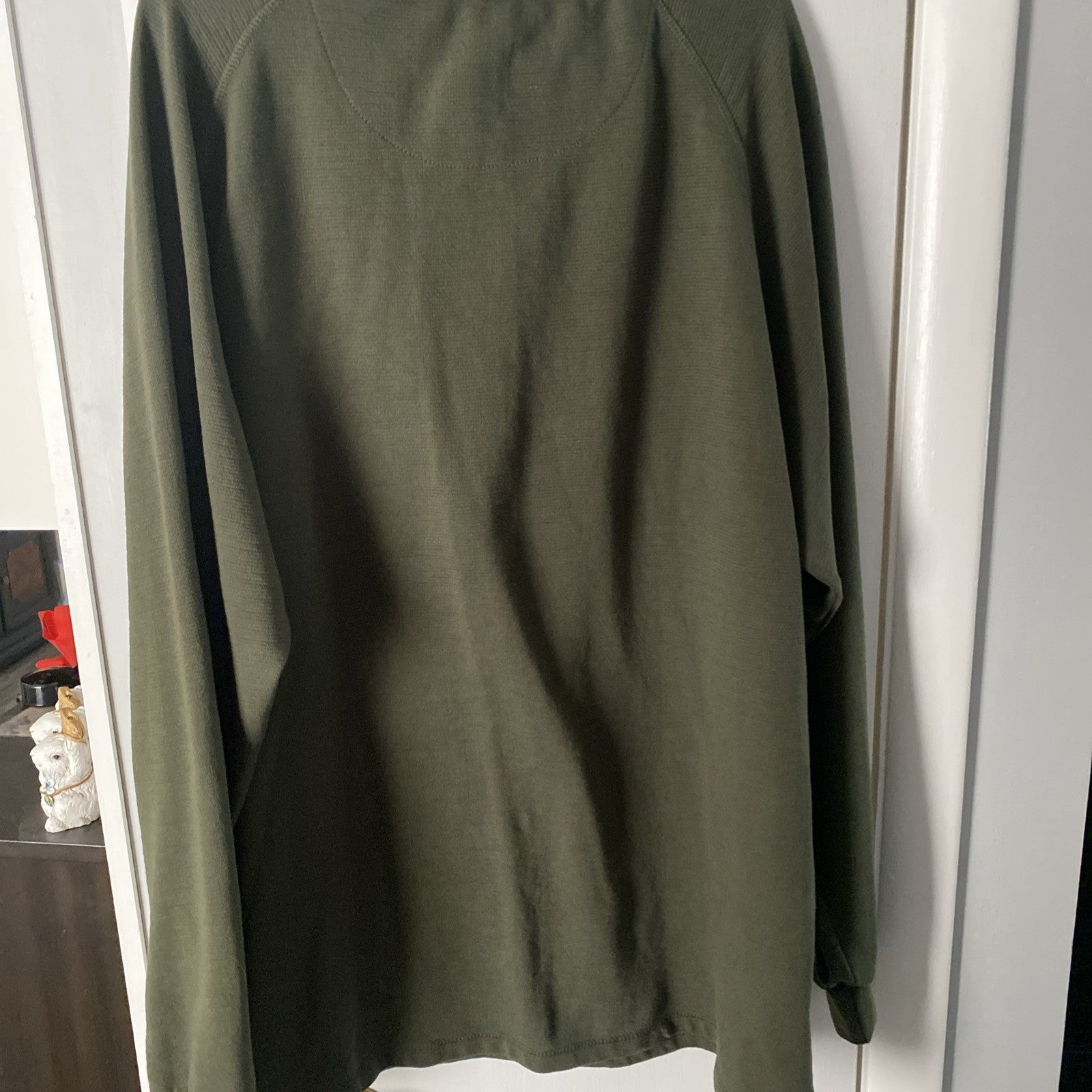 Eddie Bauer workwear double XL green pullover long sleeve. E-005