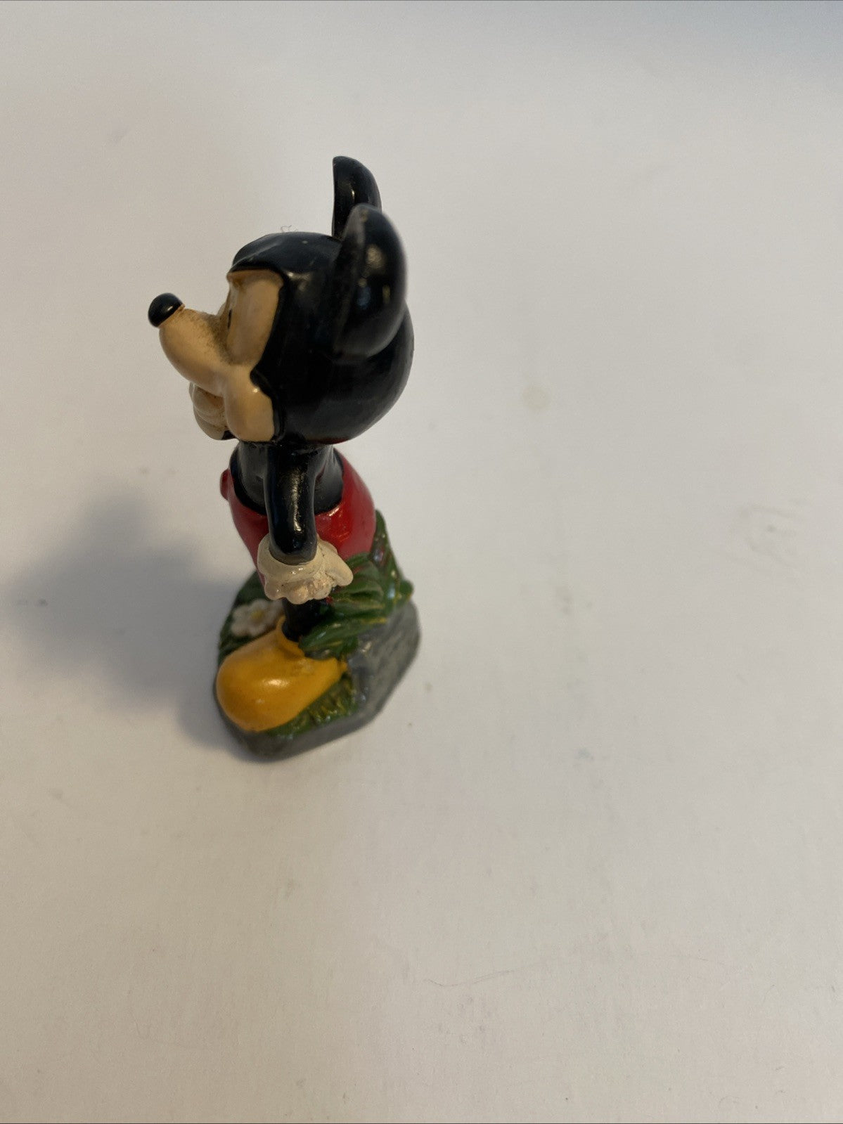 Disney Mickey Mouse Statue 2.5 Inches Tall