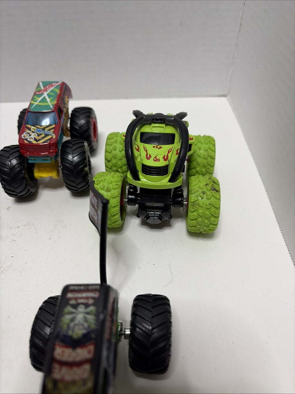 Monster Jam Lot Of 8 Diecast 1:64 Scale Monster Trucks