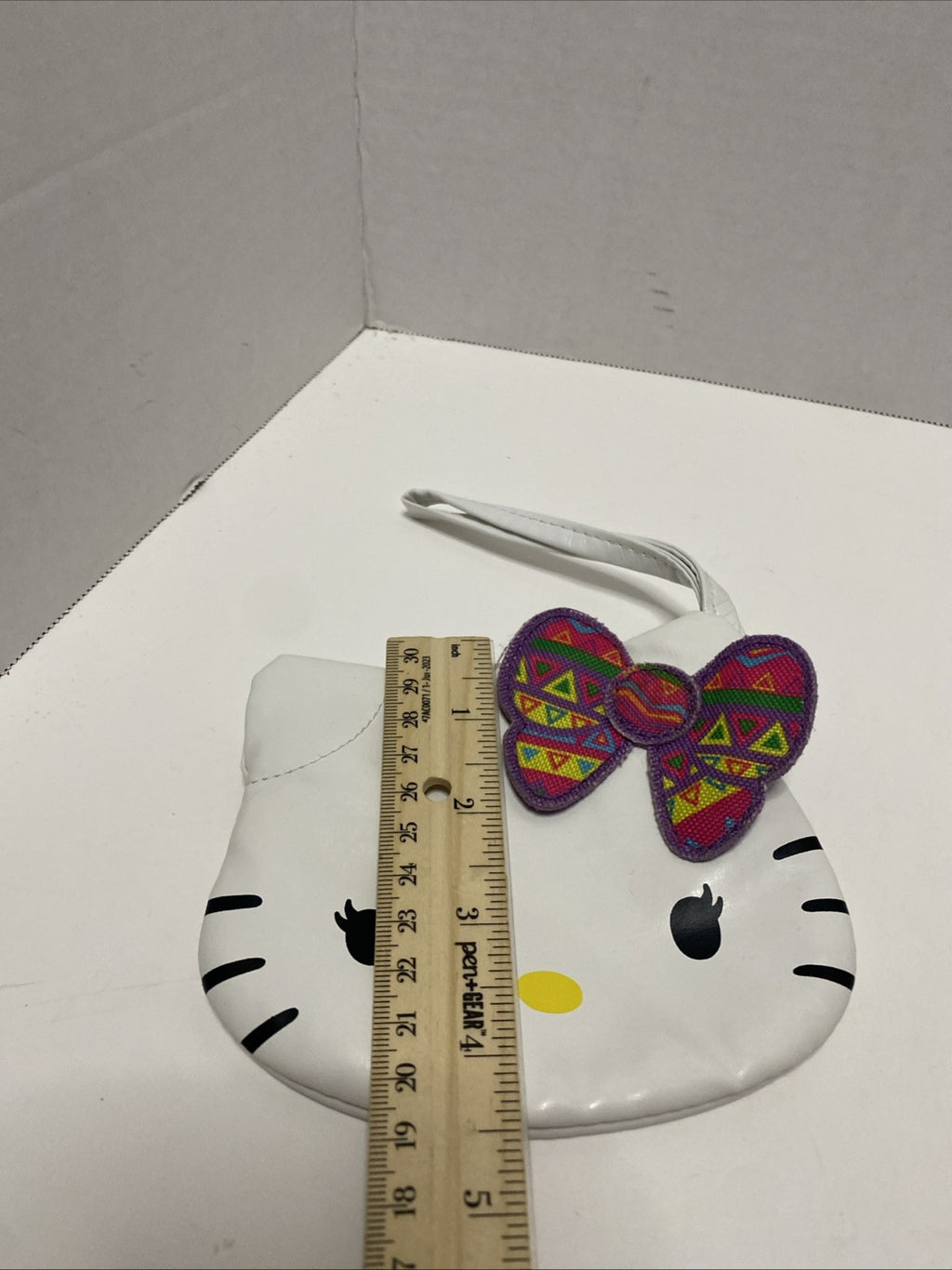 Sanrio Hello Kitty FAB Starpoint Wristlet Pouch