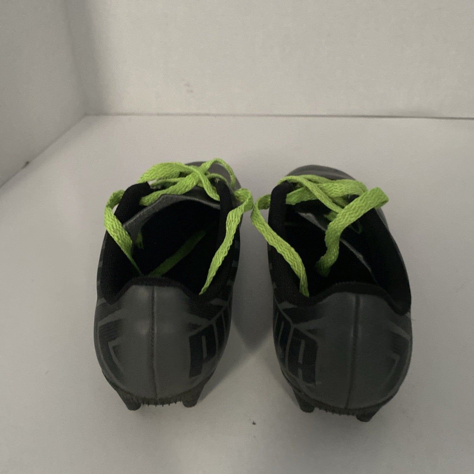 Puma Speedcat Kids Size 13 Soccer Cleats