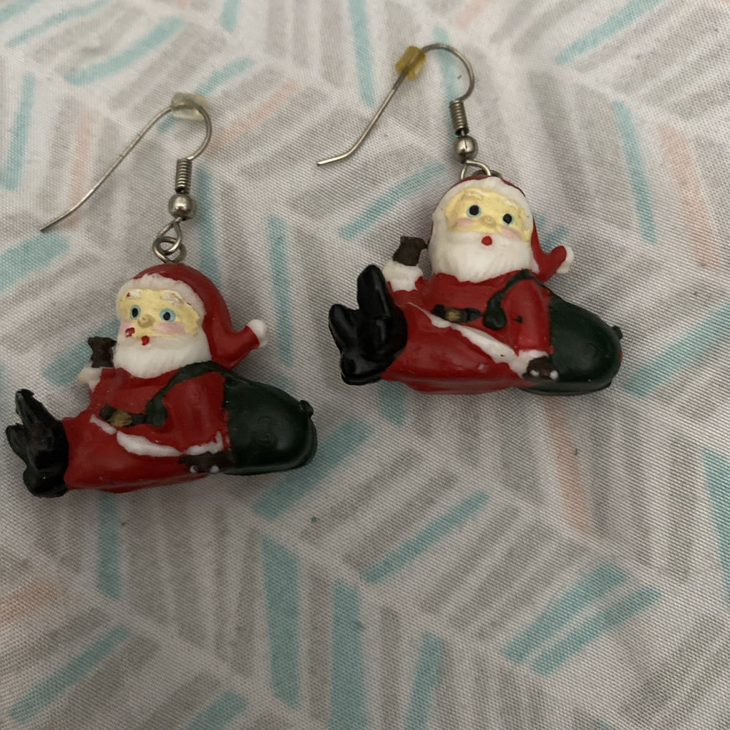2 Vintage 1" Painted Resin Santa Claus w/Gifts Christmas Earrings