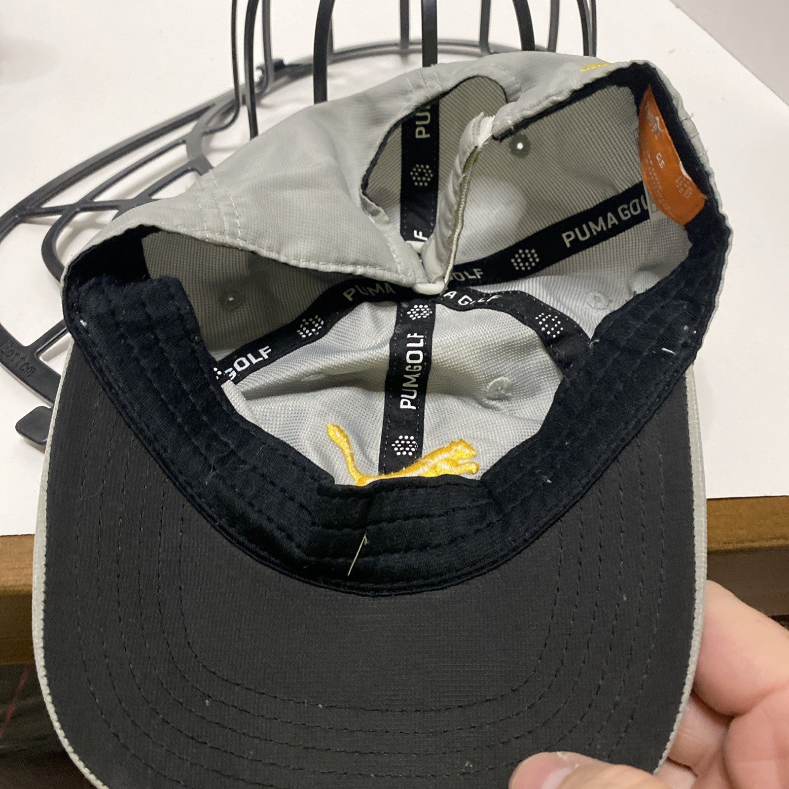 Puma golf ball cap adjustable back one size gold puma