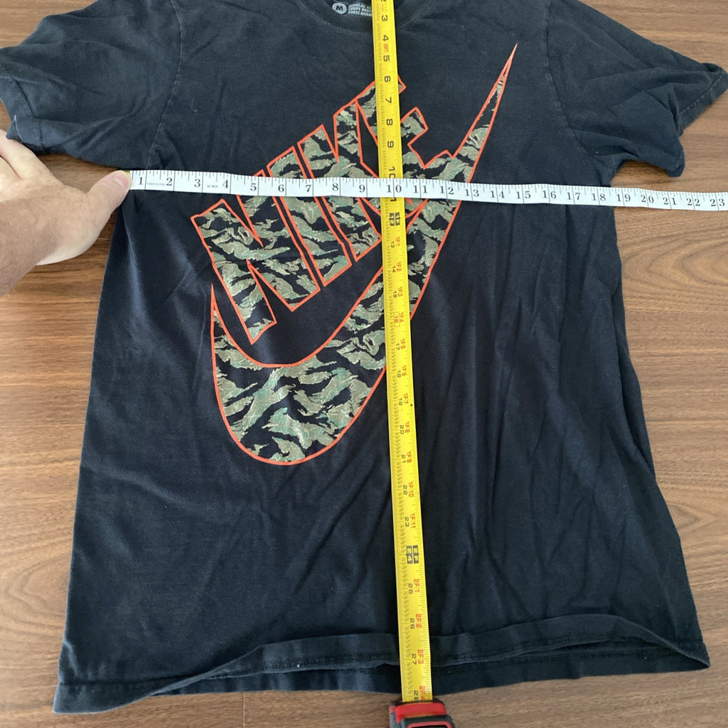 Nike Shirt Mens Med Black Camo Swoosh Spell Out Logo Graphic Tee free shipping