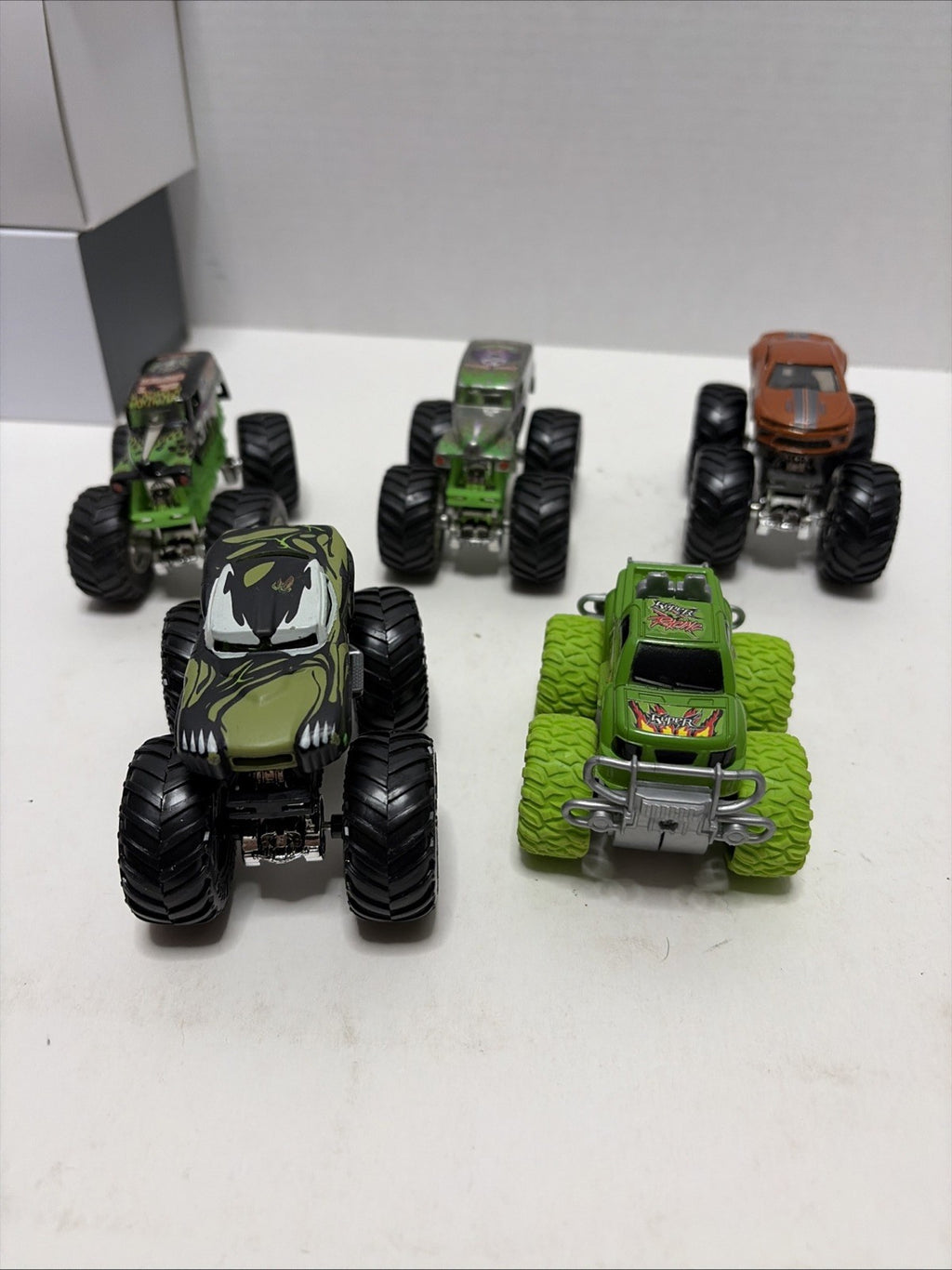 Monster Jam Lot Of 5 Diecast 1:64 Scale Monster Trucks