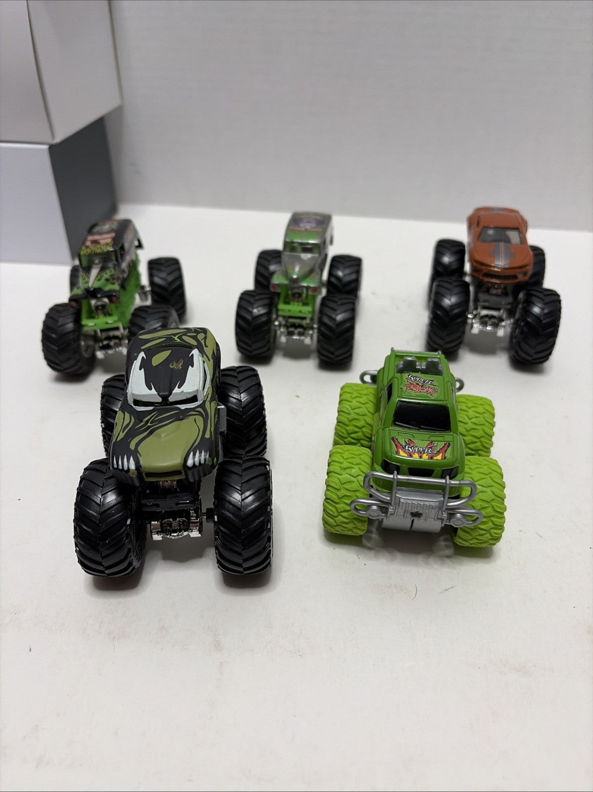 Monster Jam Lot Of 5 Diecast 1:64 Scale Monster Trucks