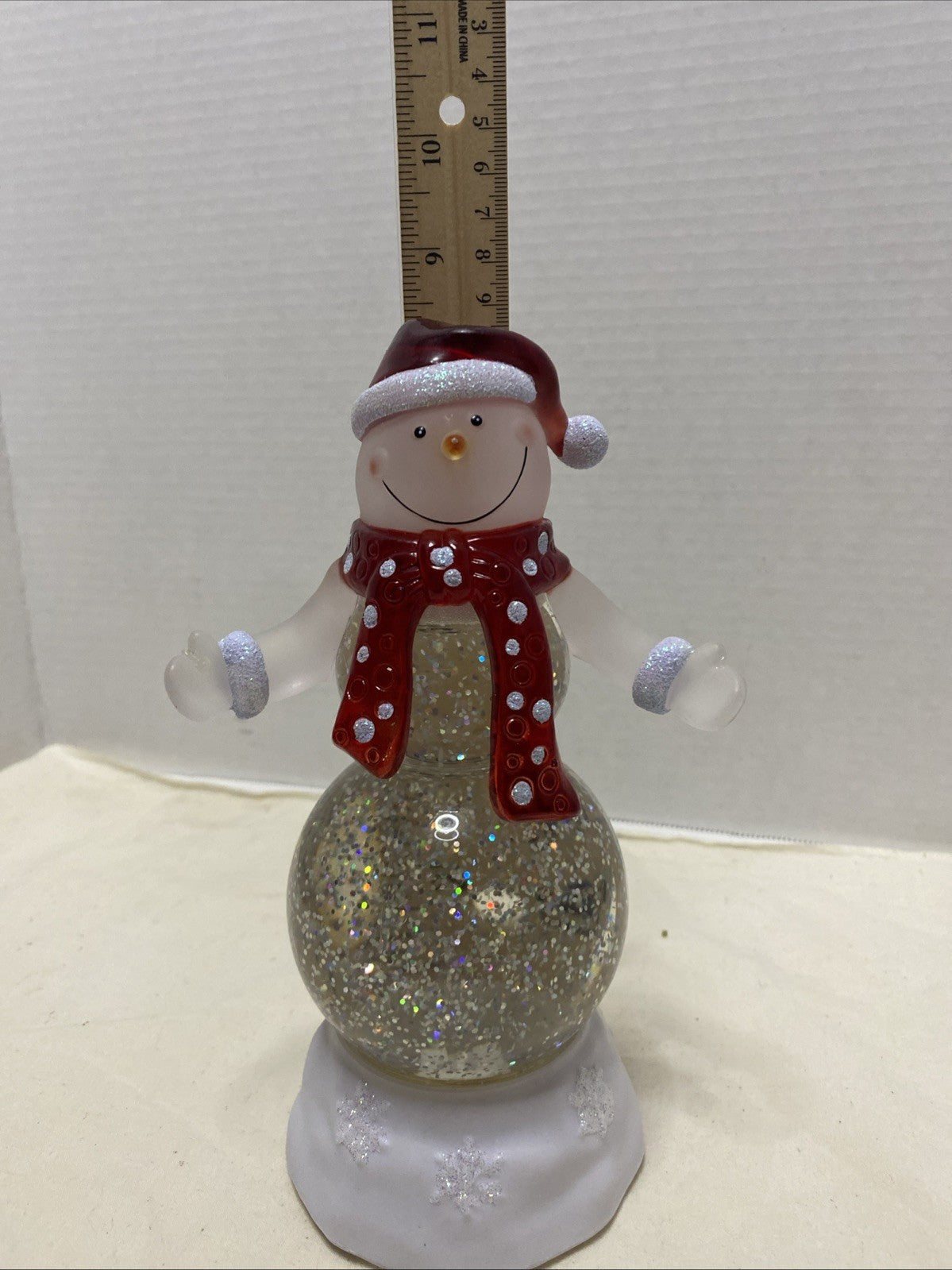 Cracker Barrel Just Chillin Lighted Snowman Home Decor Colorful Christmas Globe