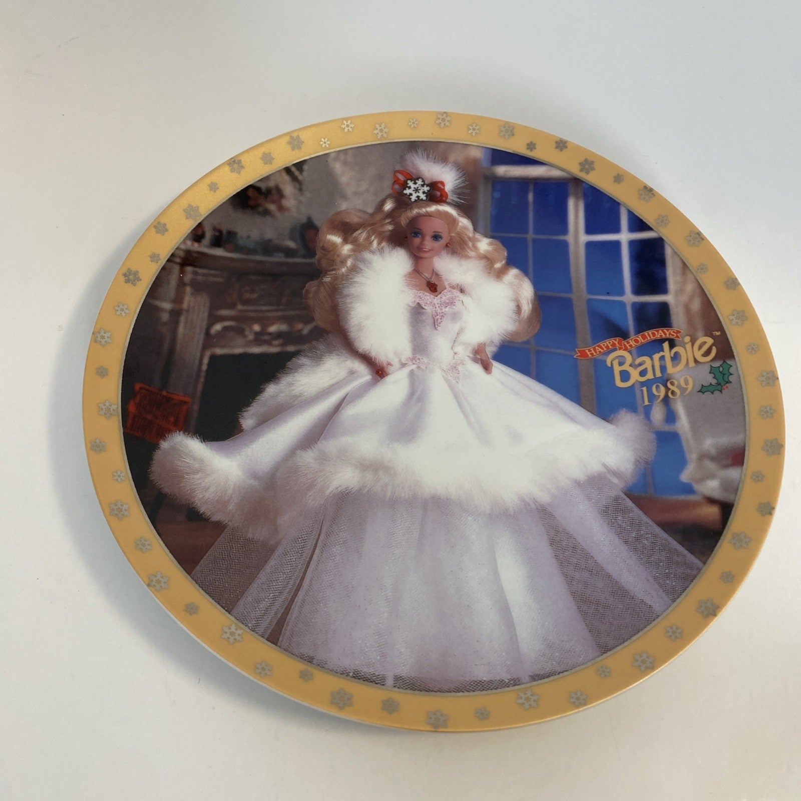 Barbie Collector Plate 8.25" Happy Holidays Barbie 1989 Limited Edition #23216