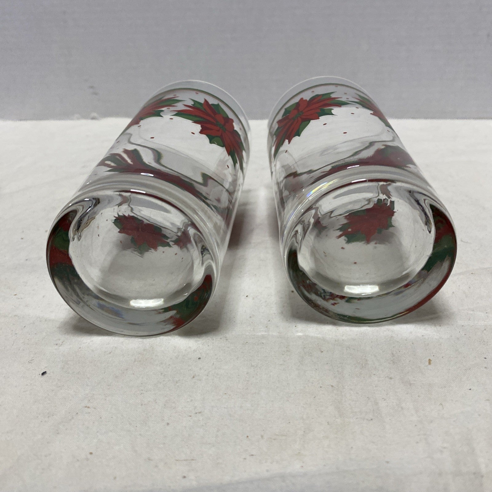 Christmas Set Of 2 Poinsettia Holiday Dinner Ice Tea Water Vintage Tumbler