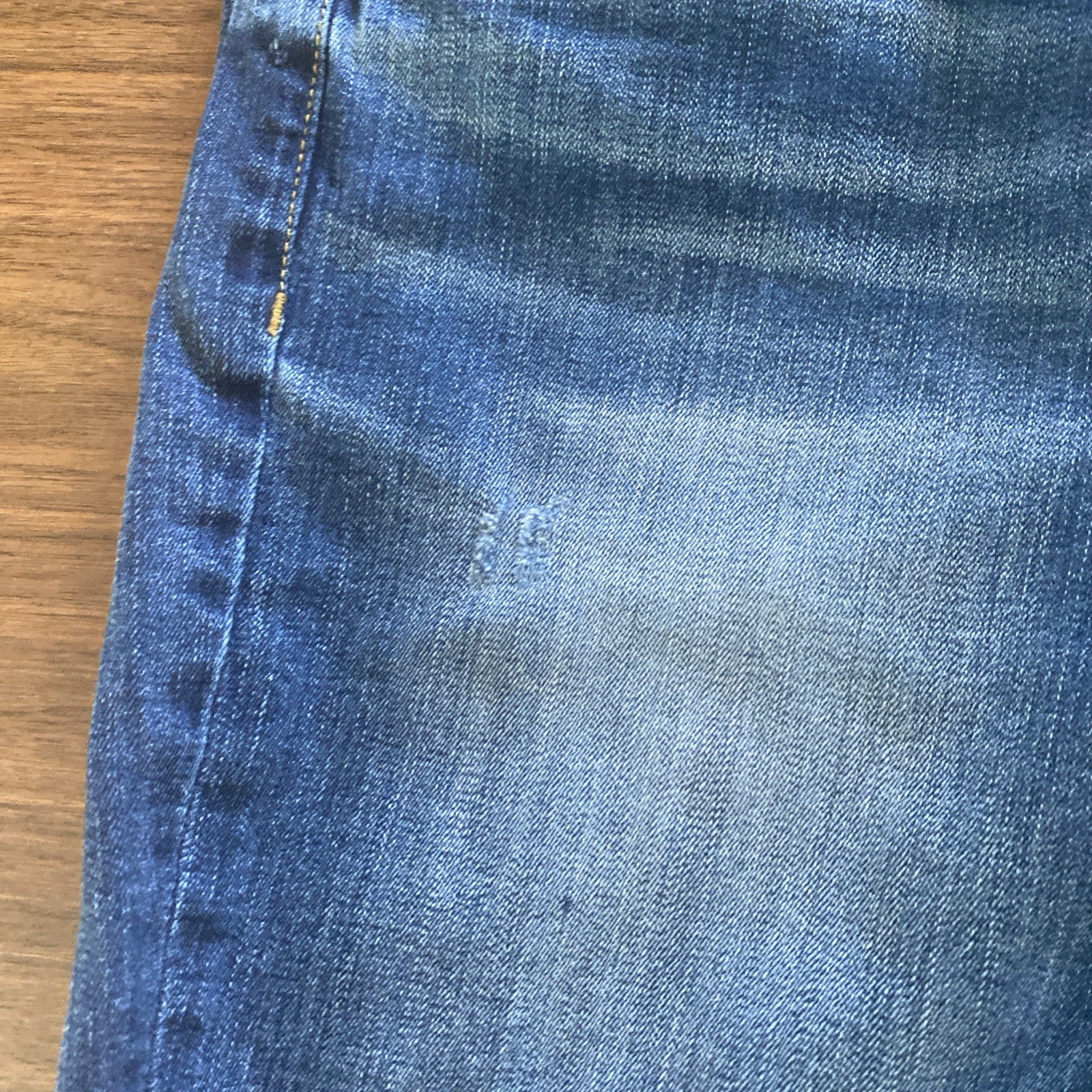 Maurices Jeans Womens 9/10 Blue Medium Wash Slim Straight Leg Distressed