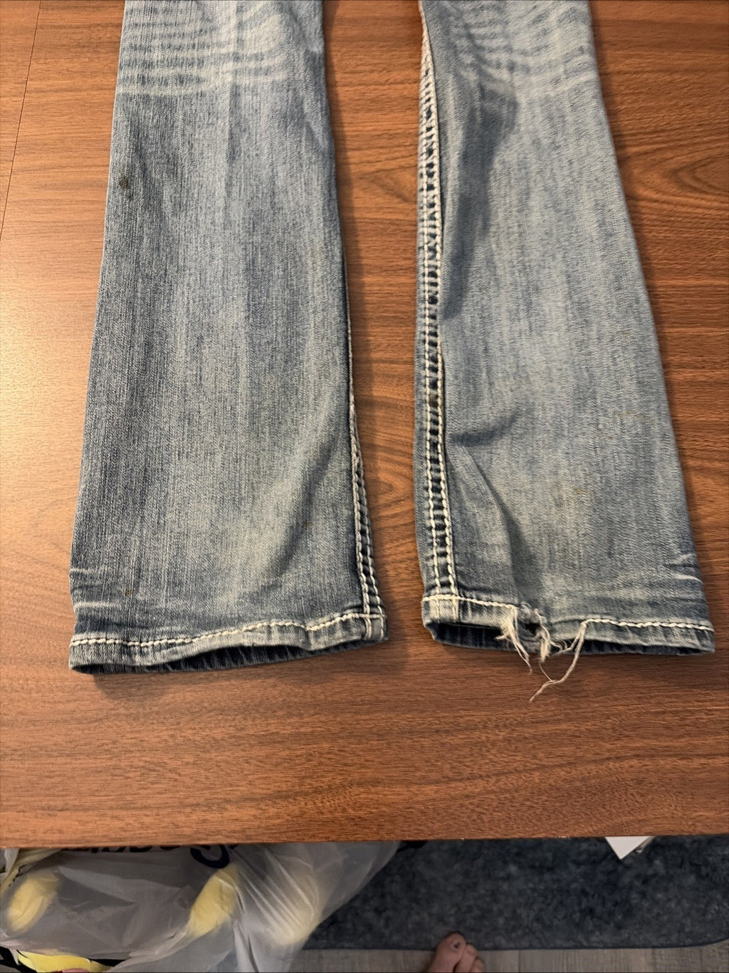 Grace In LA Women’s Distressed Denim Jeans Size 25
