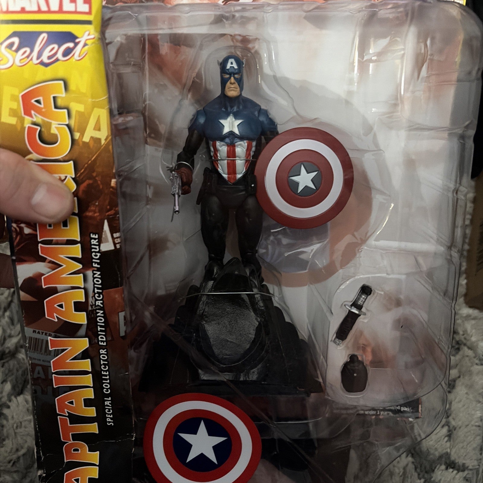 Marvel: Select: Captain America Figure New In Box, Box Is Damaged