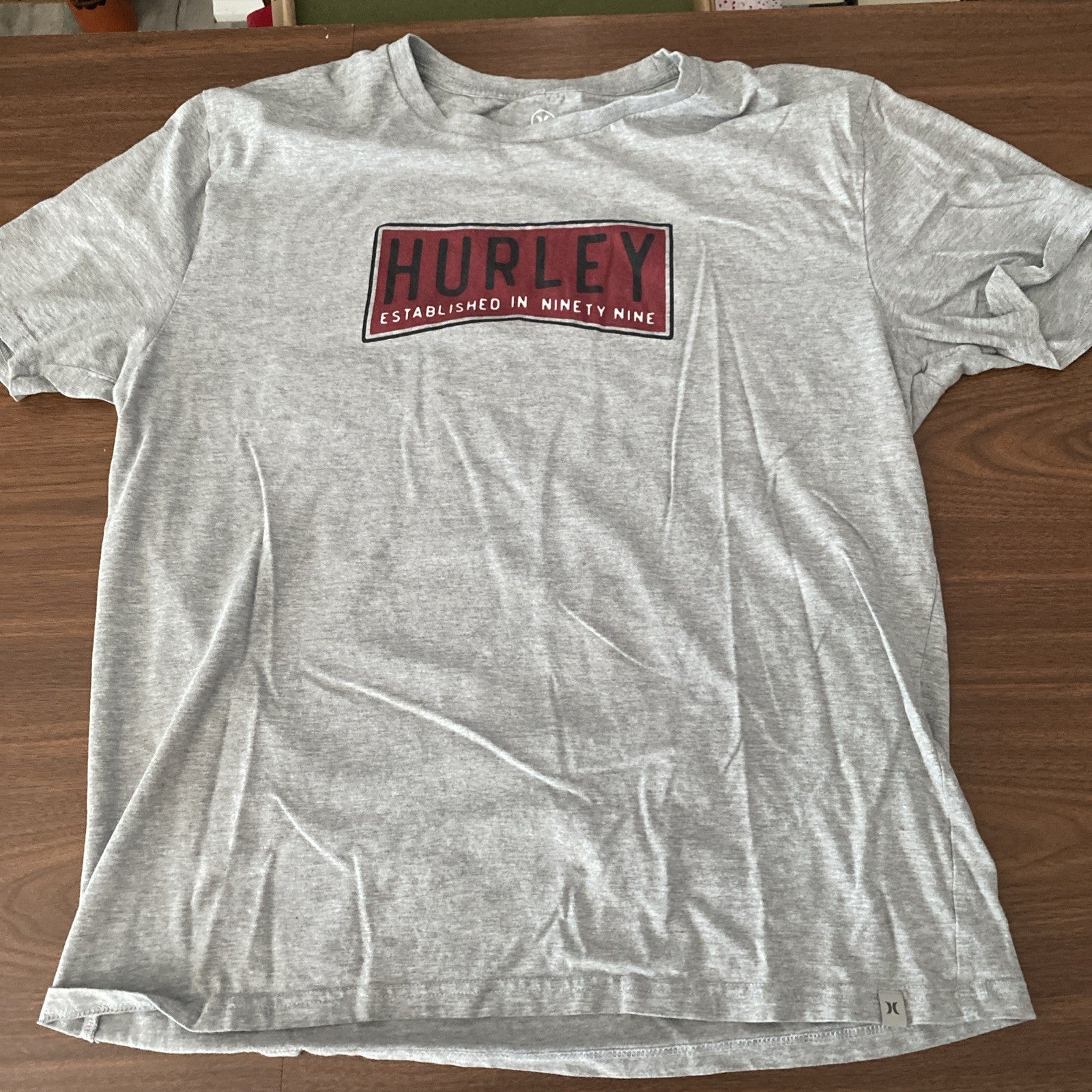 Hurley Men's Short Sleeve Classic Crew Neck Graphic T-Shirt L free shipping