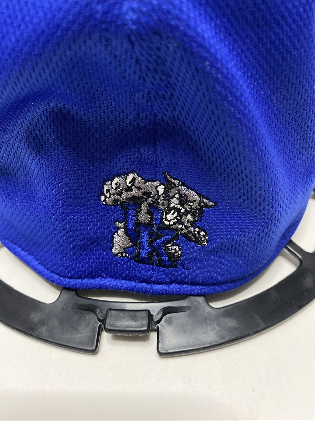 University of Kentucky UK Cap Collegiate Fitted One Fit Top of the World L