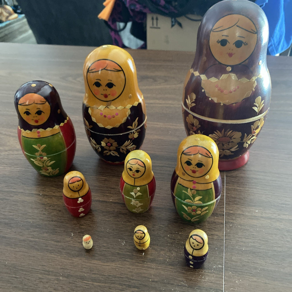 Antique Vintage Russian Nesting Dolls Set Of 9