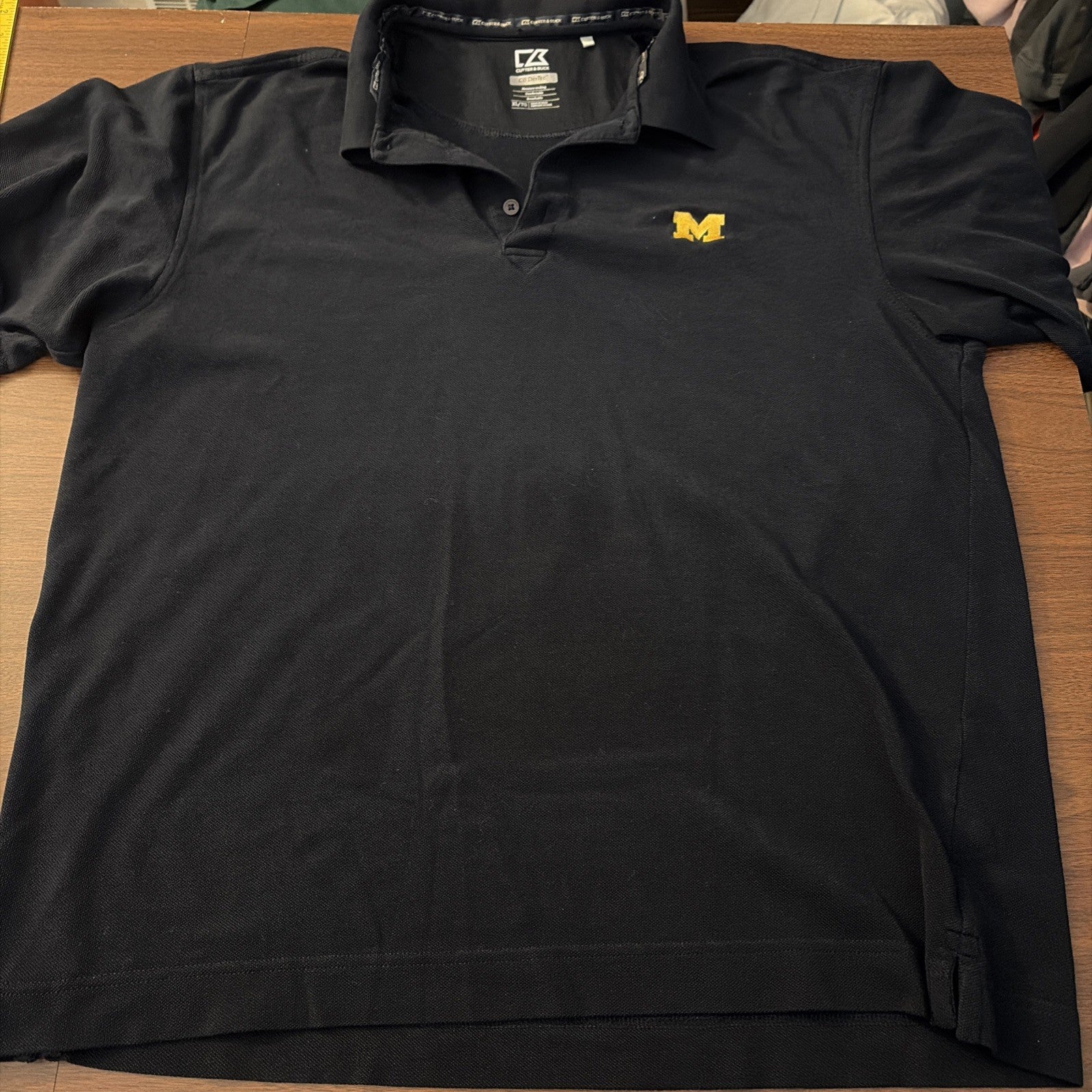 Cutter And Buck Men’s XL Dark Blue Michigan Wolverine Polo Shirt Short Sleeve