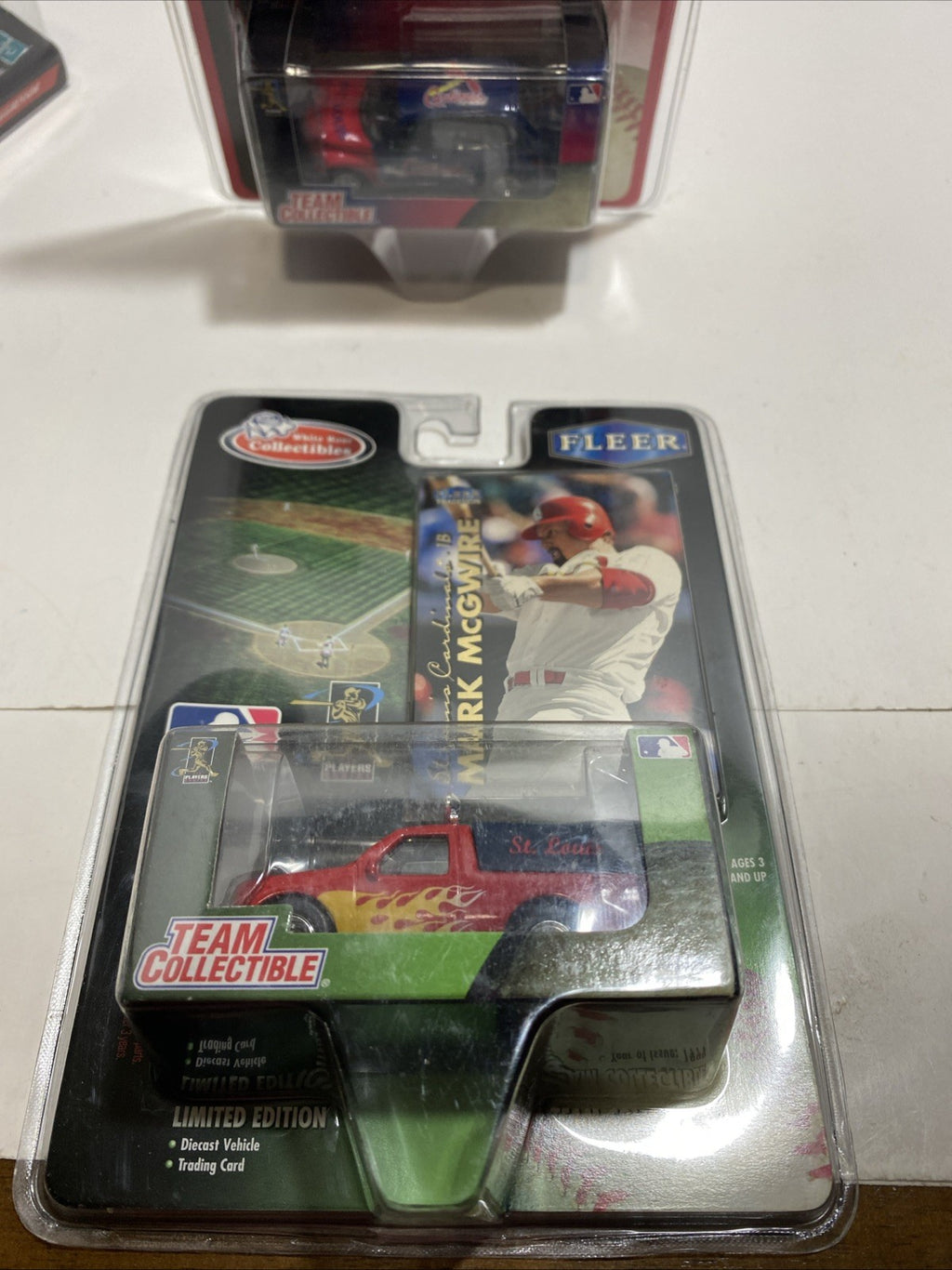 MLB White rose collectibles fleer Mark McGuire vehicle and card St. Louis Cardin