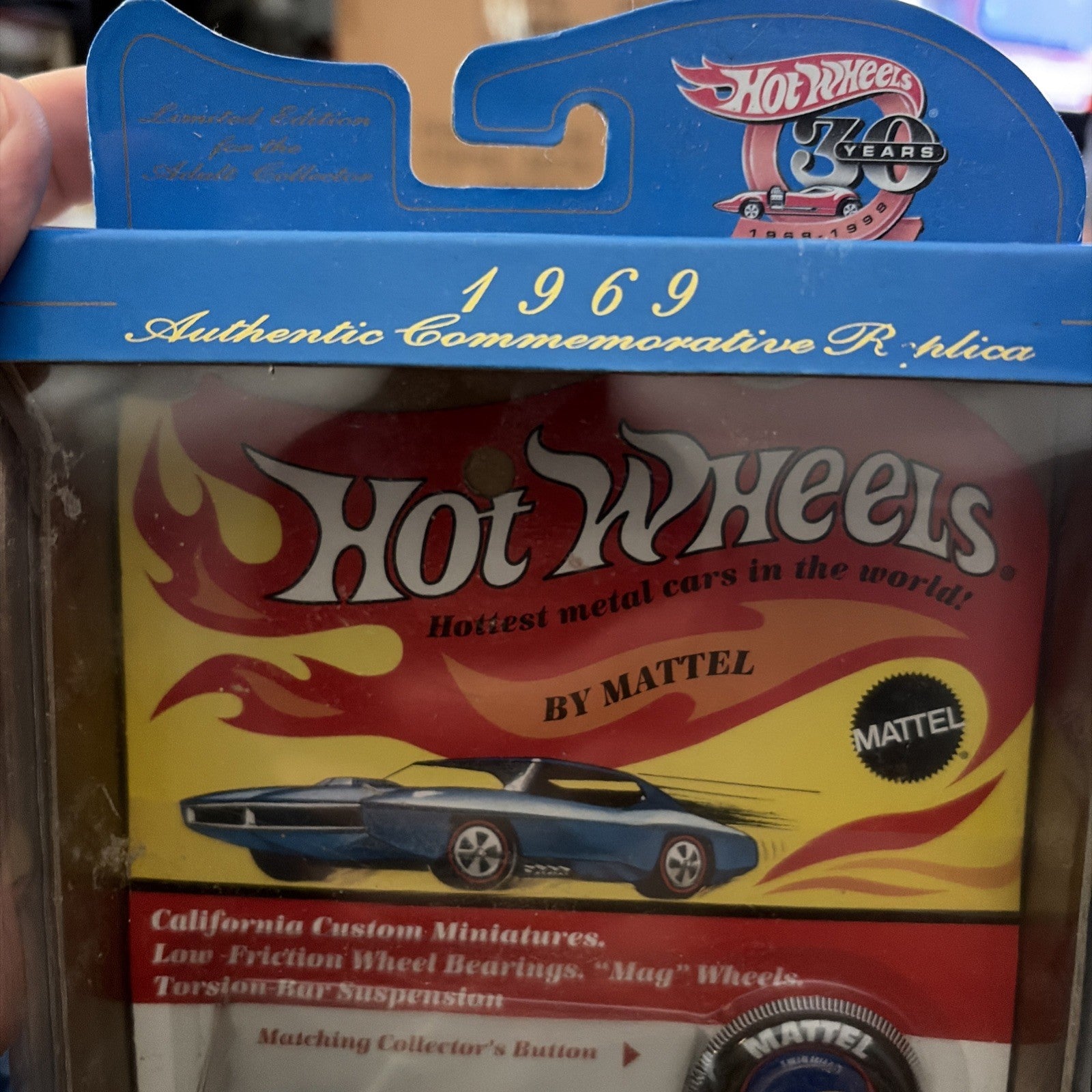 1:64 HW 30 Years 1969 Authentic Commemorative Replica Twinmill w/COA & Pin New