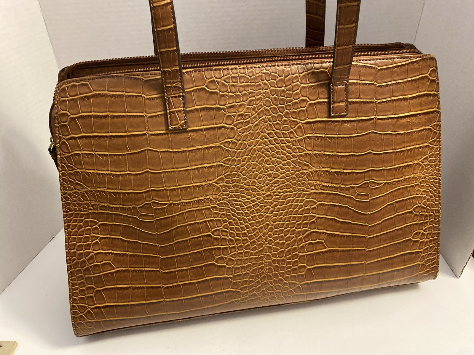 Liz Claiborne Vintage Travel Work bag Tote Brown Crocodile leather W/dividers
