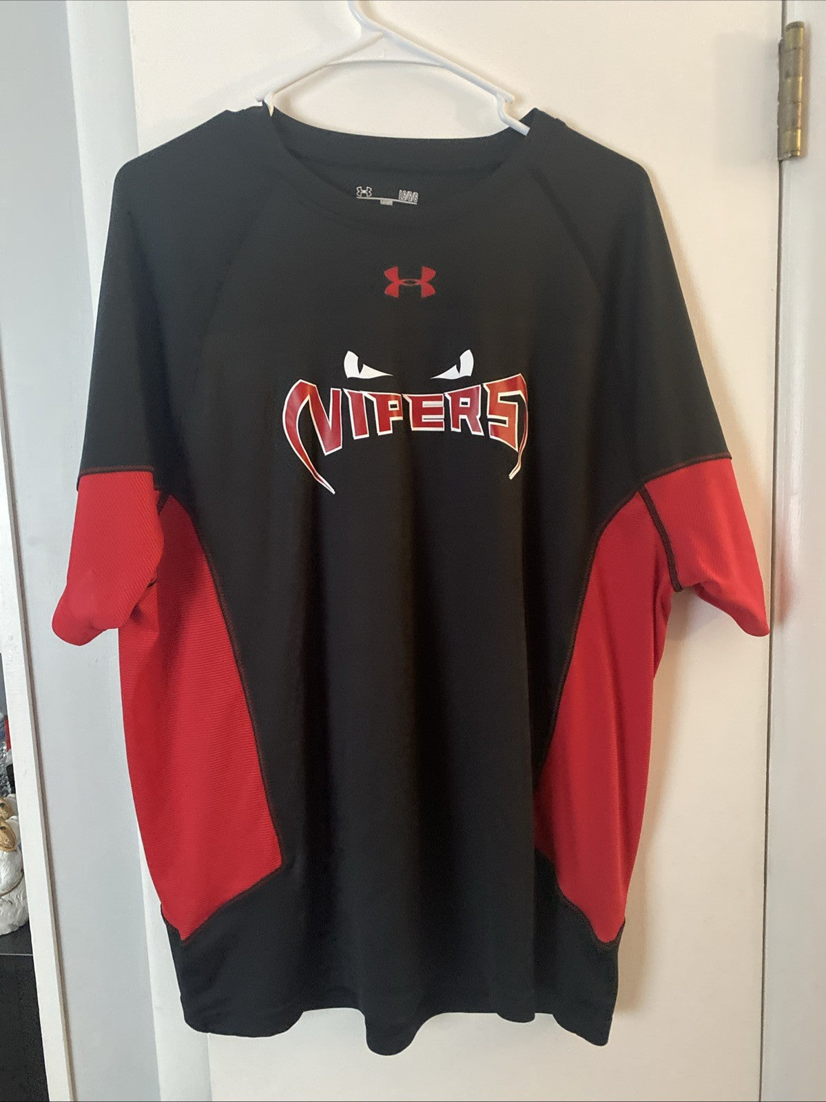 Under Armour Heat Gear Loose Fit Viper Blue And Red Shirt Men's Large Short Slv