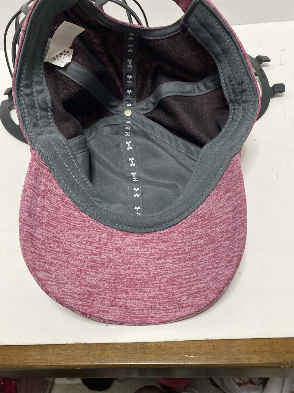 Under Armour Strap Back Hat Cap Women's Adjustable  Purple Pink Running jogging